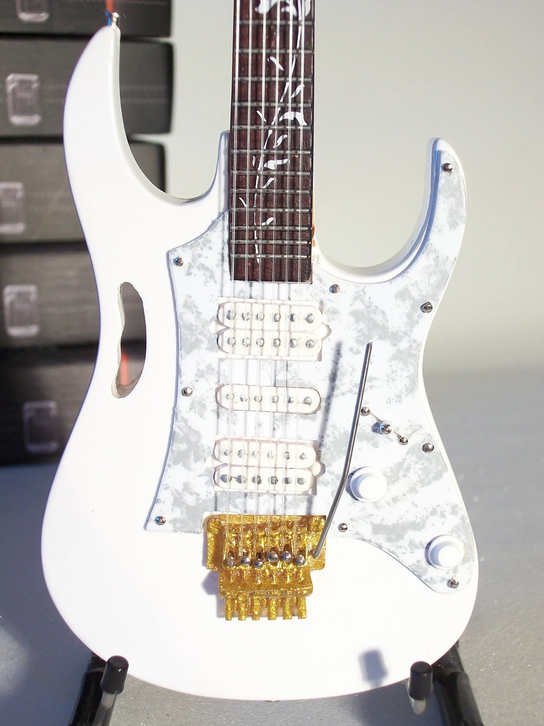 Steve Vai - Signature White Jem