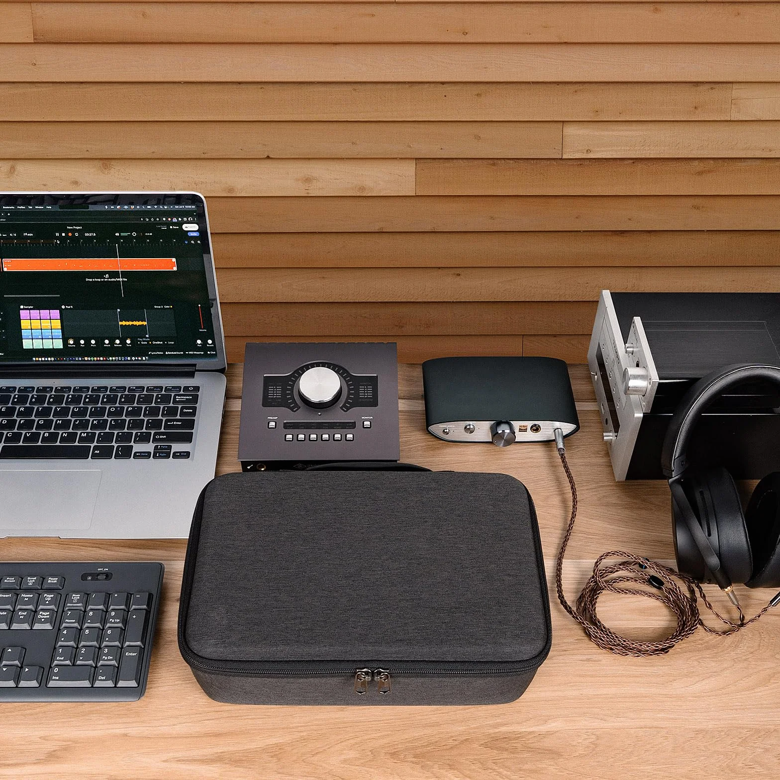Geekria Etui z interfejsem audio, kompatybilne z Universal Audio Apollo Twin X DUO/Twin X QUAD/Twin X DUO Gen 2 / Twin X QUAD Gen 2, twarda obudowa EVA (ciemnoszara)