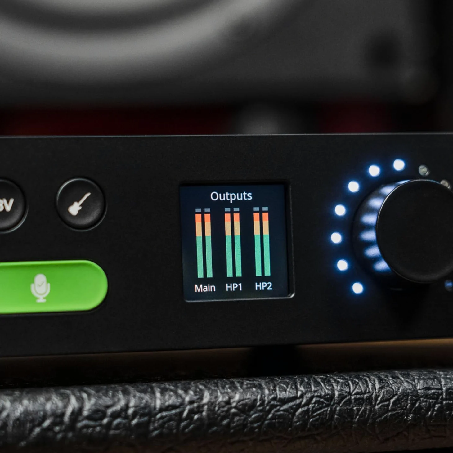 Interfejs audio Audient EVO16, najnowocześniejsza technologia konwersji (24 wejścia/wyjścia, Multichannel Smartgain, wyświetlacz LCD o wysokiej rozdzielczości, pętla audio, 8 wzmacniaczy