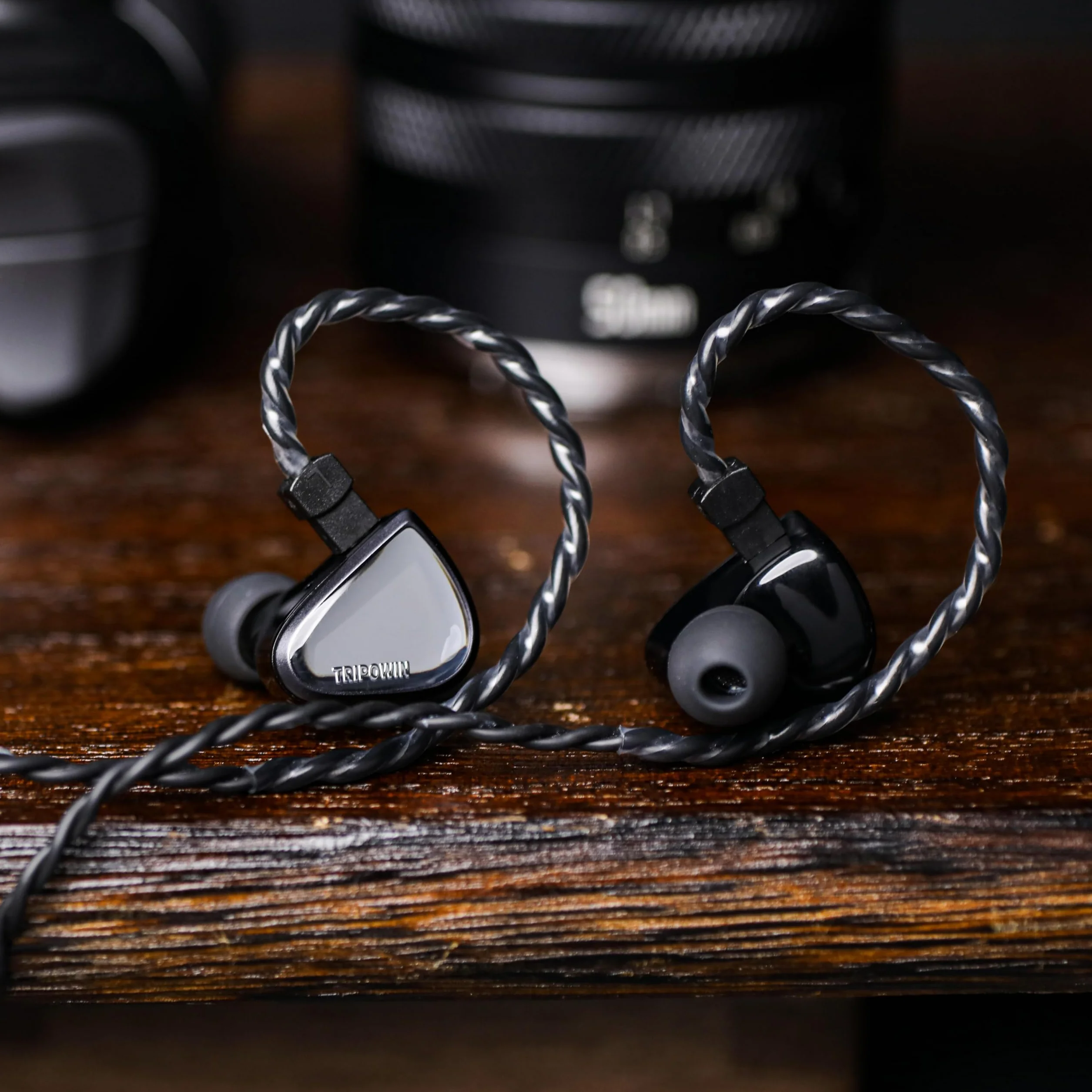 Tripowin x 0DiBi Vivace IEM, 10 mm tytanowa membrana dynamiczny sterownik, przewodowe słuchawki douszne HiFi, odłączany kabel 2-pinowy