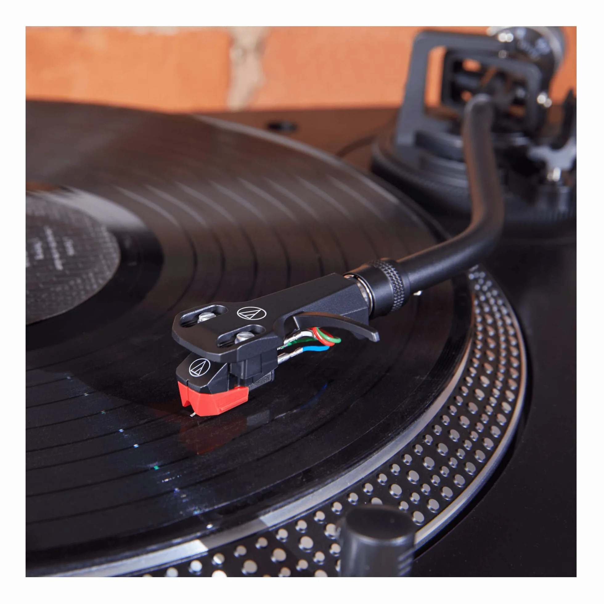 Audio-Technica AT-VM95ML/H Nakładka na głowicę podwójny ruchomy wkład magnesowy czarny czerwony
