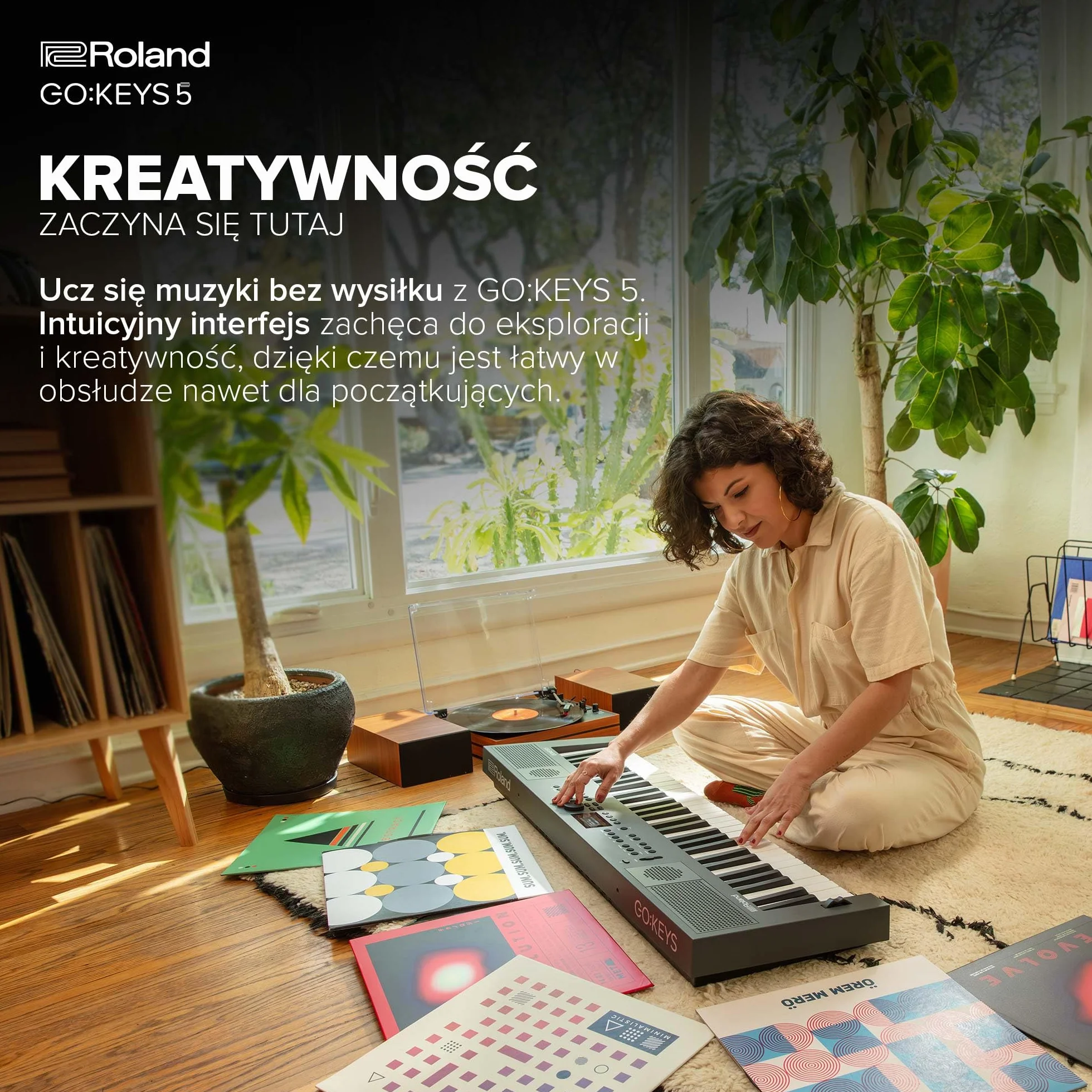 Roland GO:KEYS 5 Keyboard do Tworzenia Muzyki | 61-Klawiszowa Klawiatura | Silnik ZEN-Core z ponad 1000 Wbudowanymi Dźwiękami | Wbudowane Głośniki Stereo | Wejście Mikrofonowe – Biały