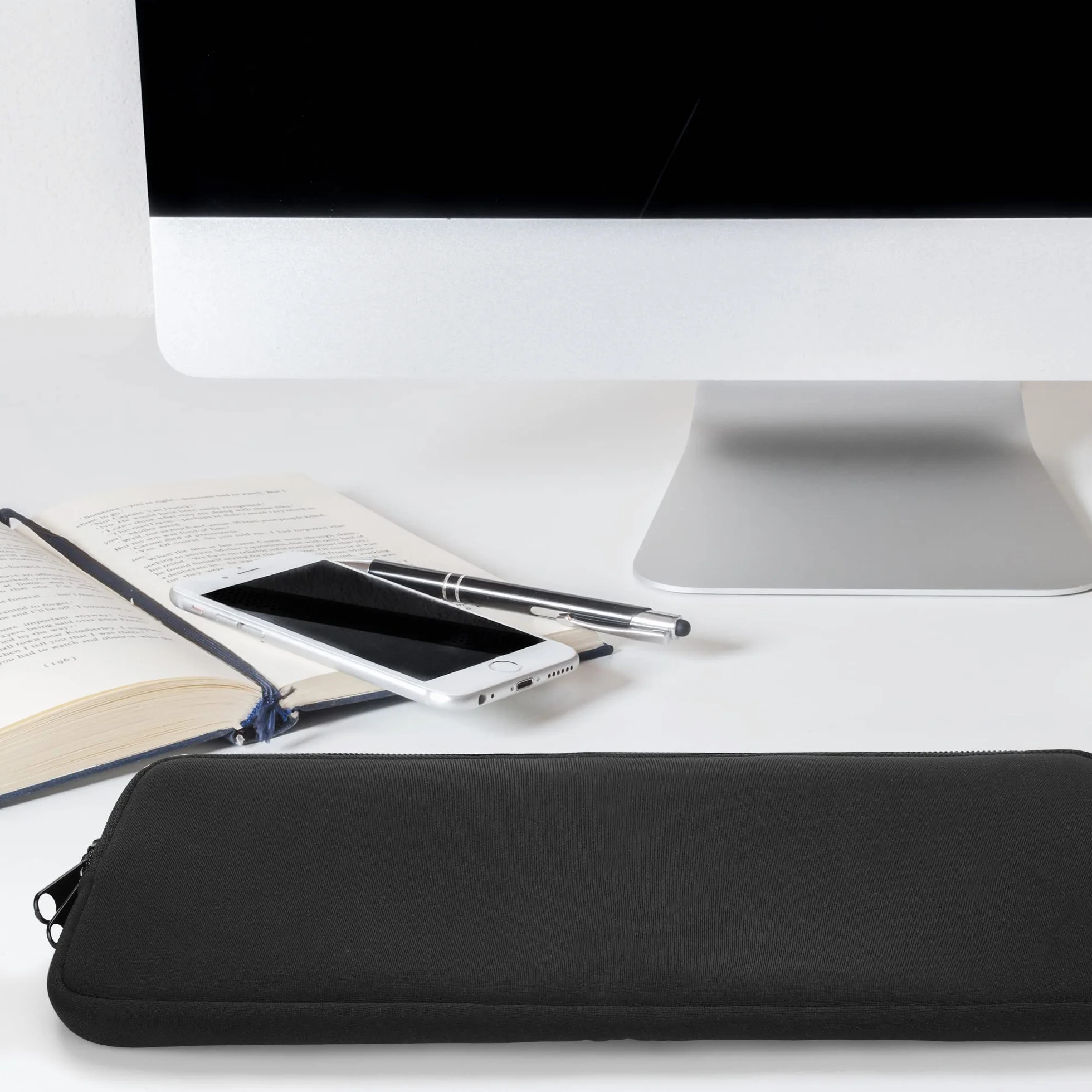 kwmobile Neoprenowe etui kompatybilne z Logitech Mx Keys Mini Wireless - etui na klawiaturę, miękki rękaw podróżny, czarne