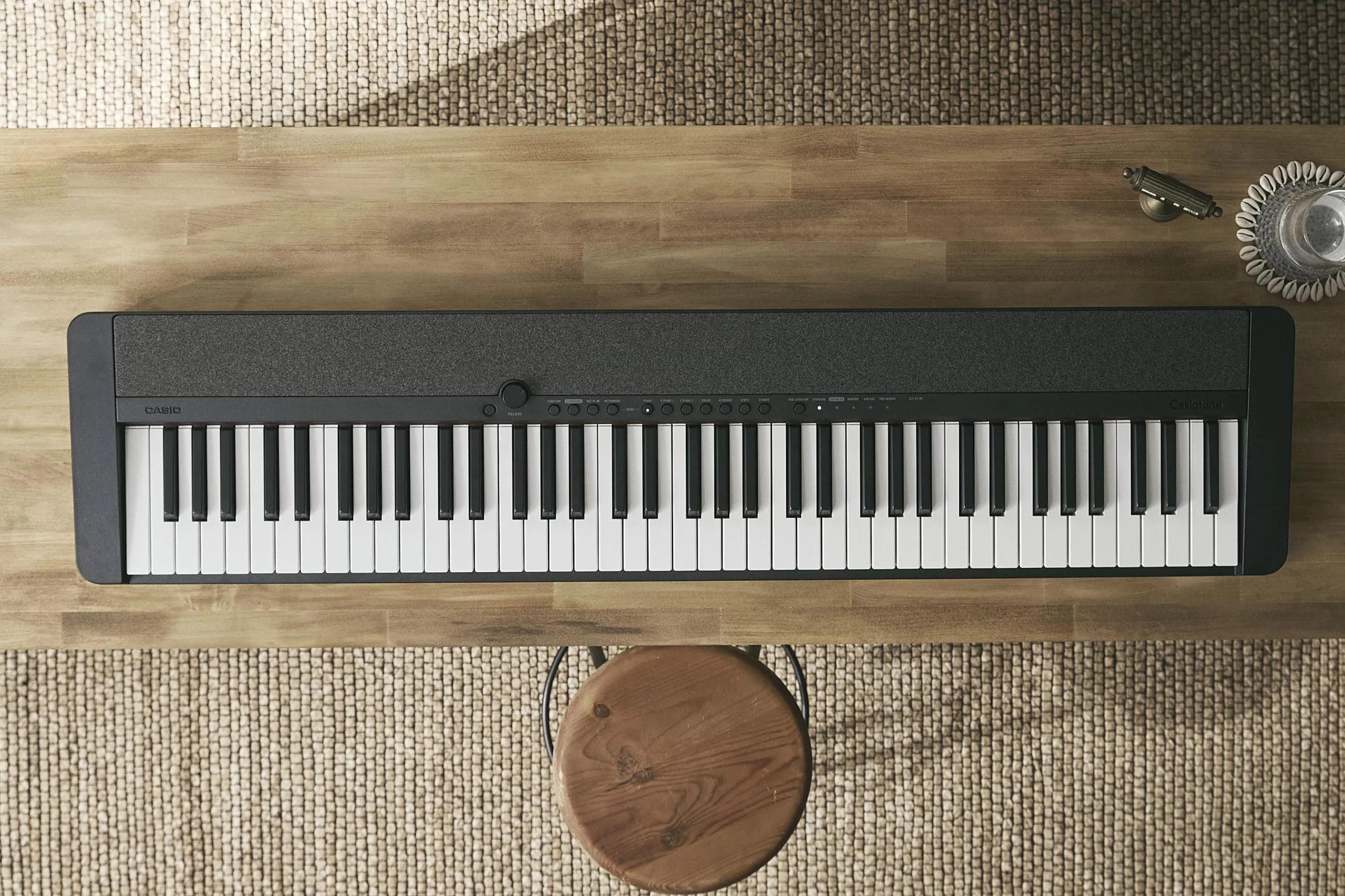 Casio Klawiatura fortepianowa CT-S1-76BK z 76 klawiszami czułymi na prędkość i 61 tonami w kolorze czarnym