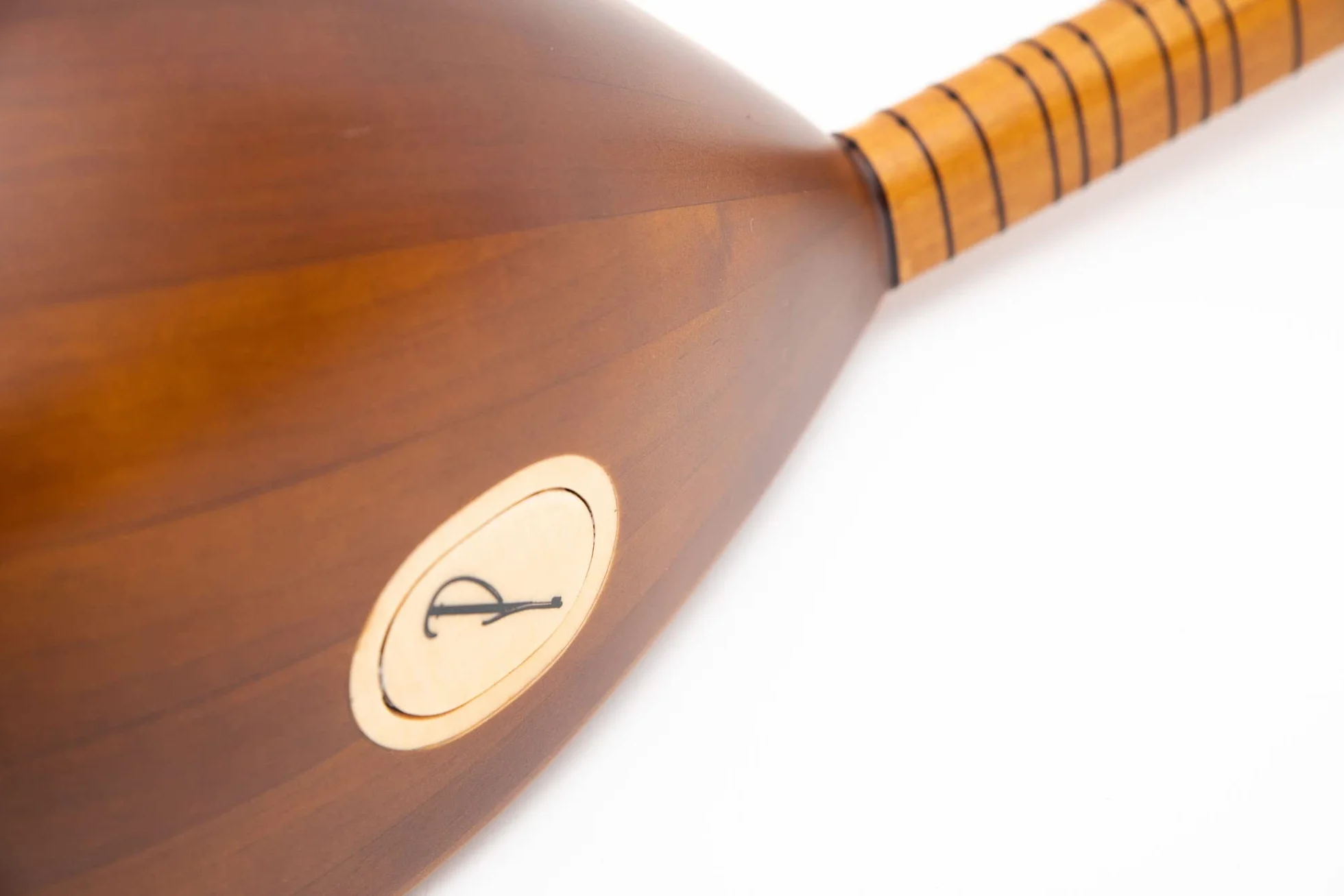 Turecki Cura Saz Ręcznie wykonany instrument z drewna kasztanowego z kołkami z palisandru