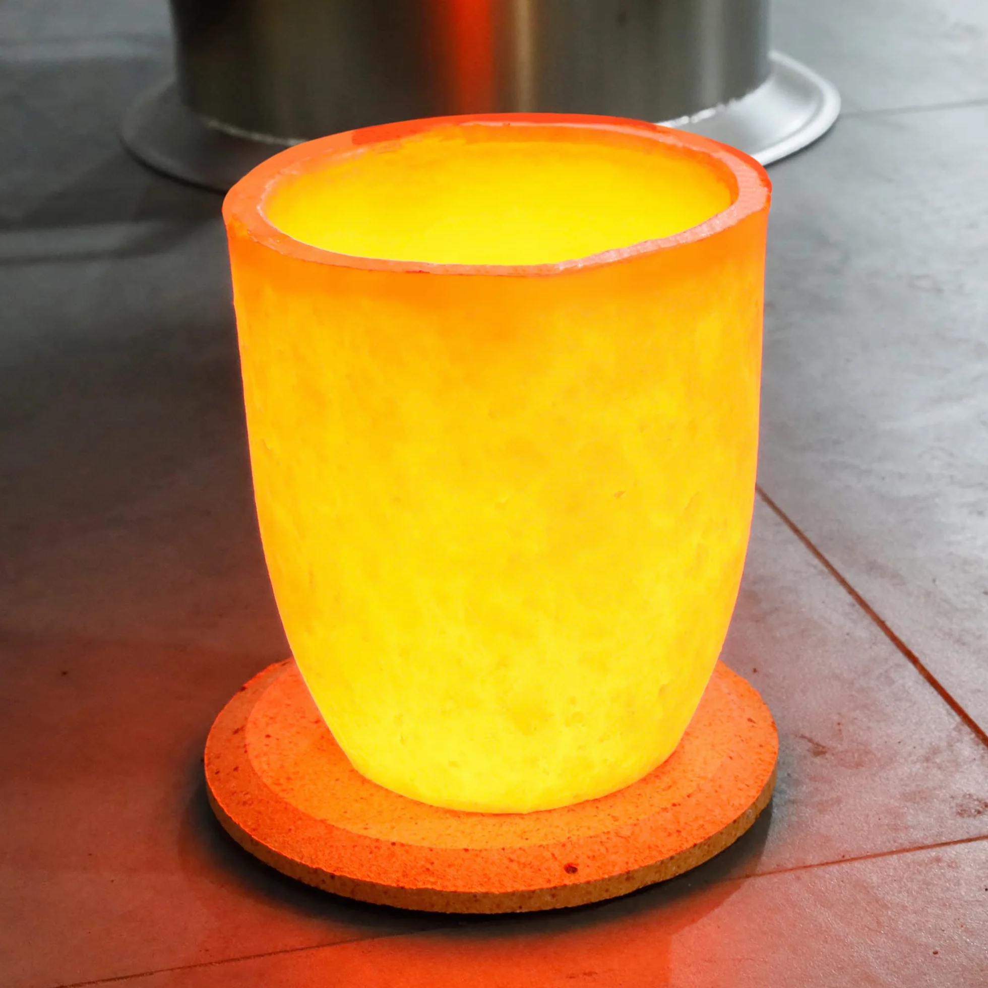 lormuzi Tygiel grafitowy z węglika krzemu (3,5 kg - 390 ml), topienie metali, wytrzymuje wysokie temperatury 1800°C (3272°F), topienie, odlewanie, rafinowanie aluminium, złota, srebra, miedzi (3 kg