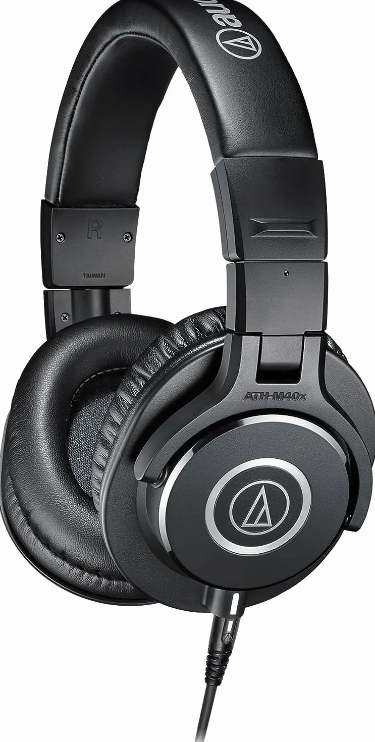Audio Technica ATH-M40X Porfessional Studio Monitor Headphones (Black)