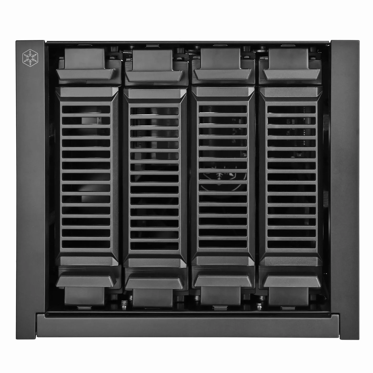 SilverStone Technology SST-FS304B-V, trzy kieszenie na urządzenia 5,25 cala na cztery 3,5-calowe gniazda SAS 12 G/SATA 6 Gbit/s z obsługą 9,5 mm Slim ODD