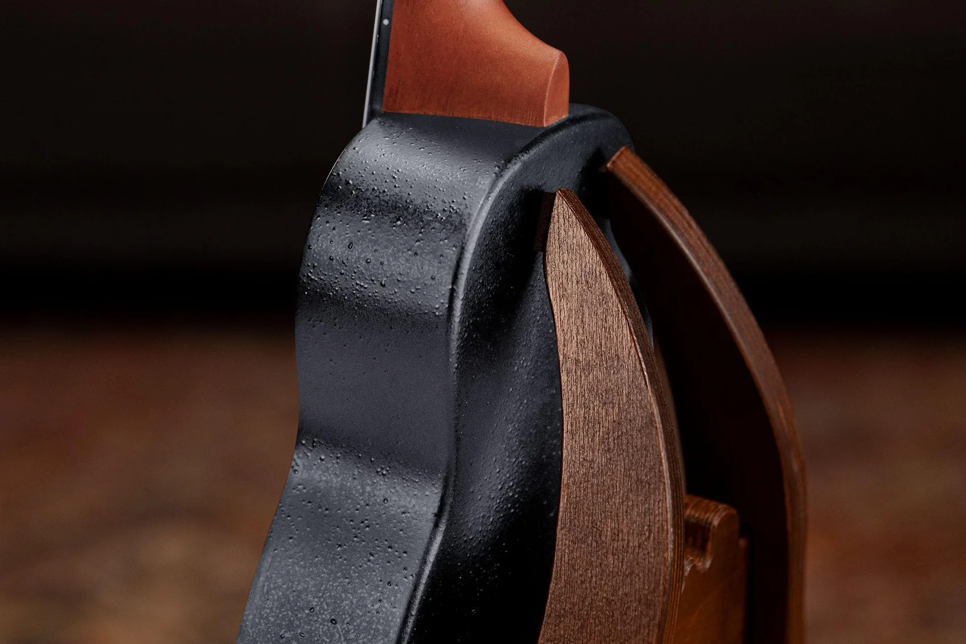 Ortega Guitars Leworęczne Ukulele Sopranowe – Akustyczne – Seria Keiki K2 – w Zestawie z Akcesoriami – Agathis/ABS, Motyw Peace '68 (K2-68-L)