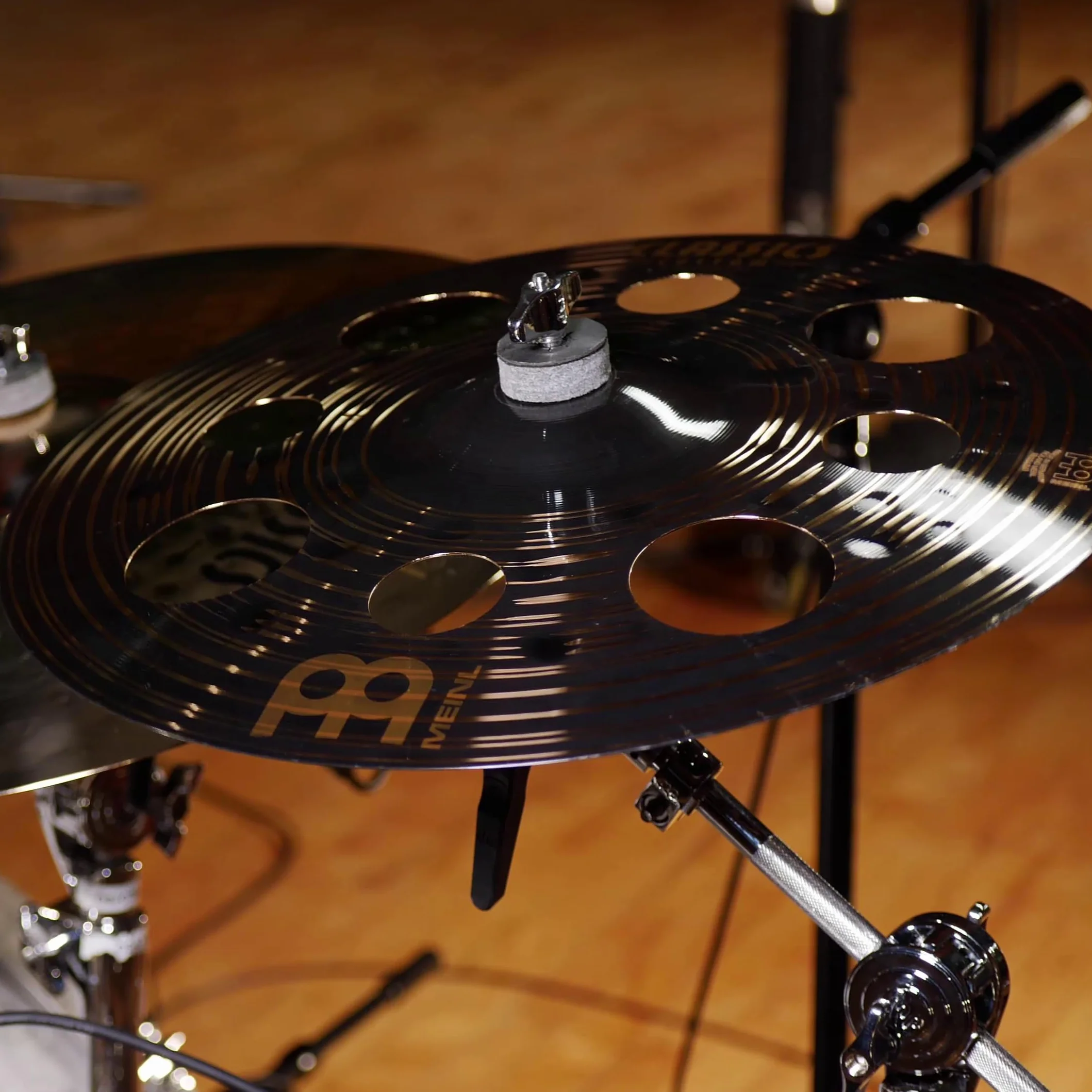 MEINL Cymbals Classics Custom Dark Trash Crash 16"