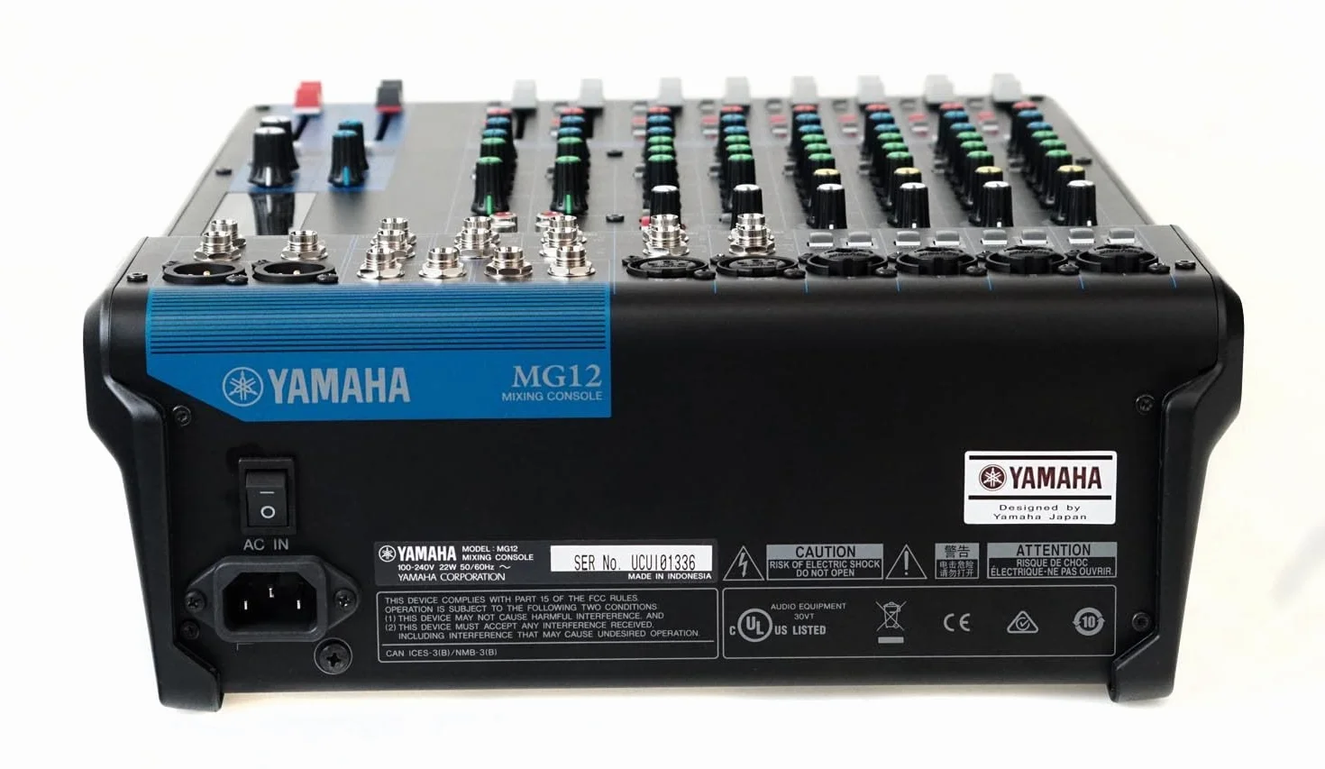 Yamaha Mikser MG12 – kompaktowy mikser z dwunastoma kanałami wejściowymi i przedwzmacniaczem mikrofonu D-PRE