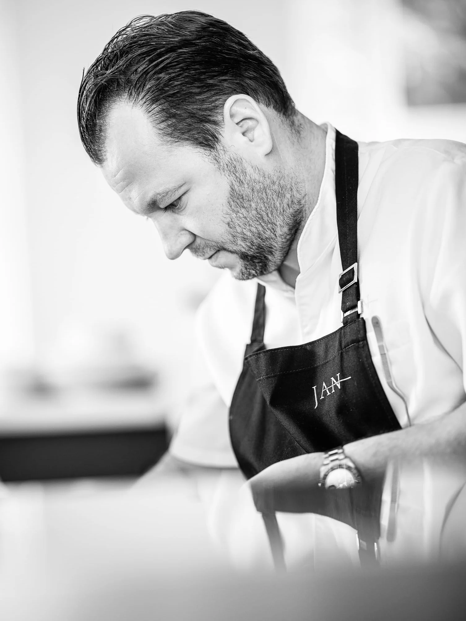 JAN: Laboratory of love. The 3-star cuisine by Jan Hartwig. English Edition