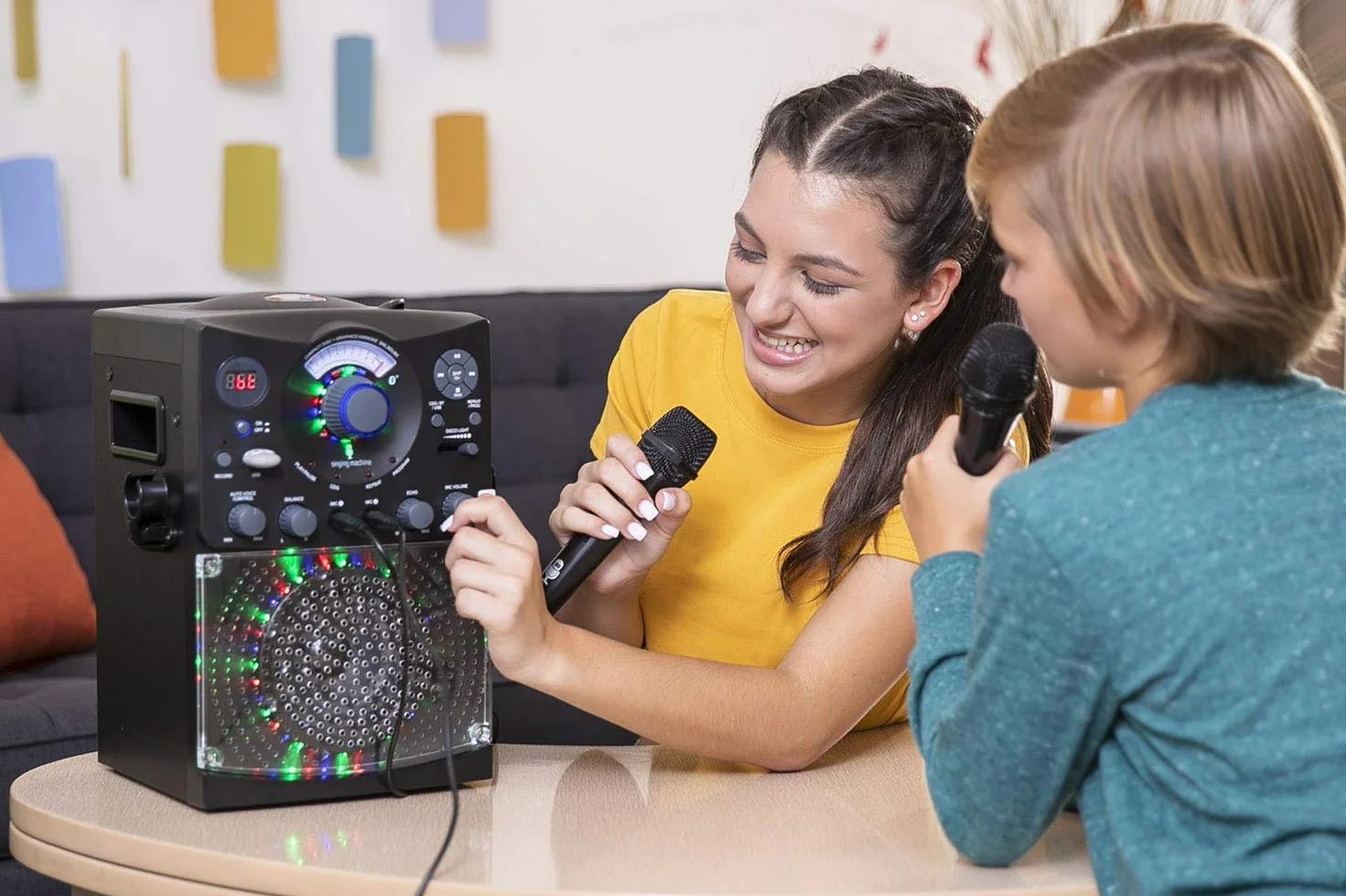 Singing Machine SML385U System do karaoke Bluetooth czarny LED mikrofony USB RCA AUX