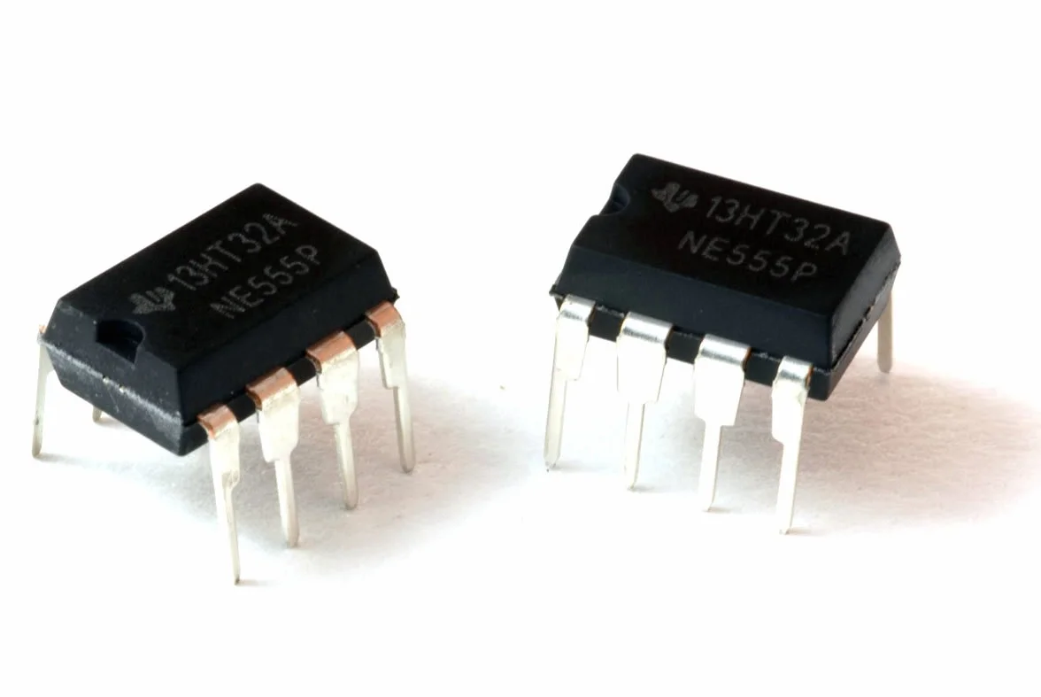 NE555 NE555P/Controller IC Timer Dil Dip 555 Timer X 10