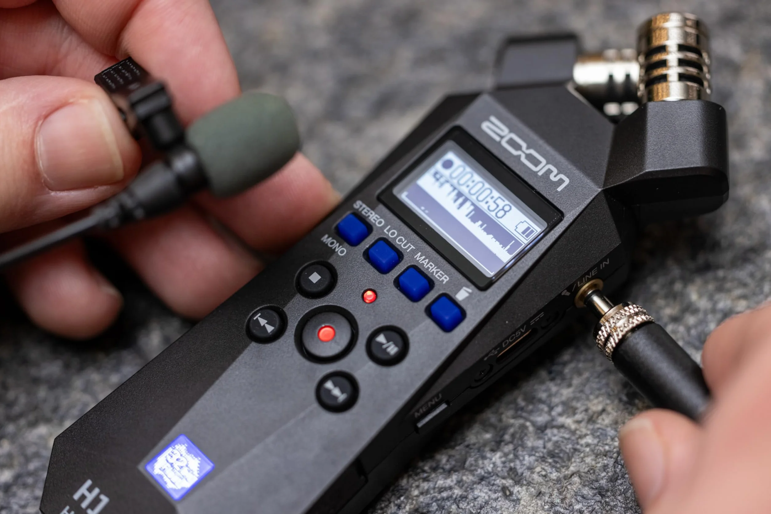 ZOOM H1essential Rejestrator Dźwięku 32-bit float Przenośny Audio Czarny