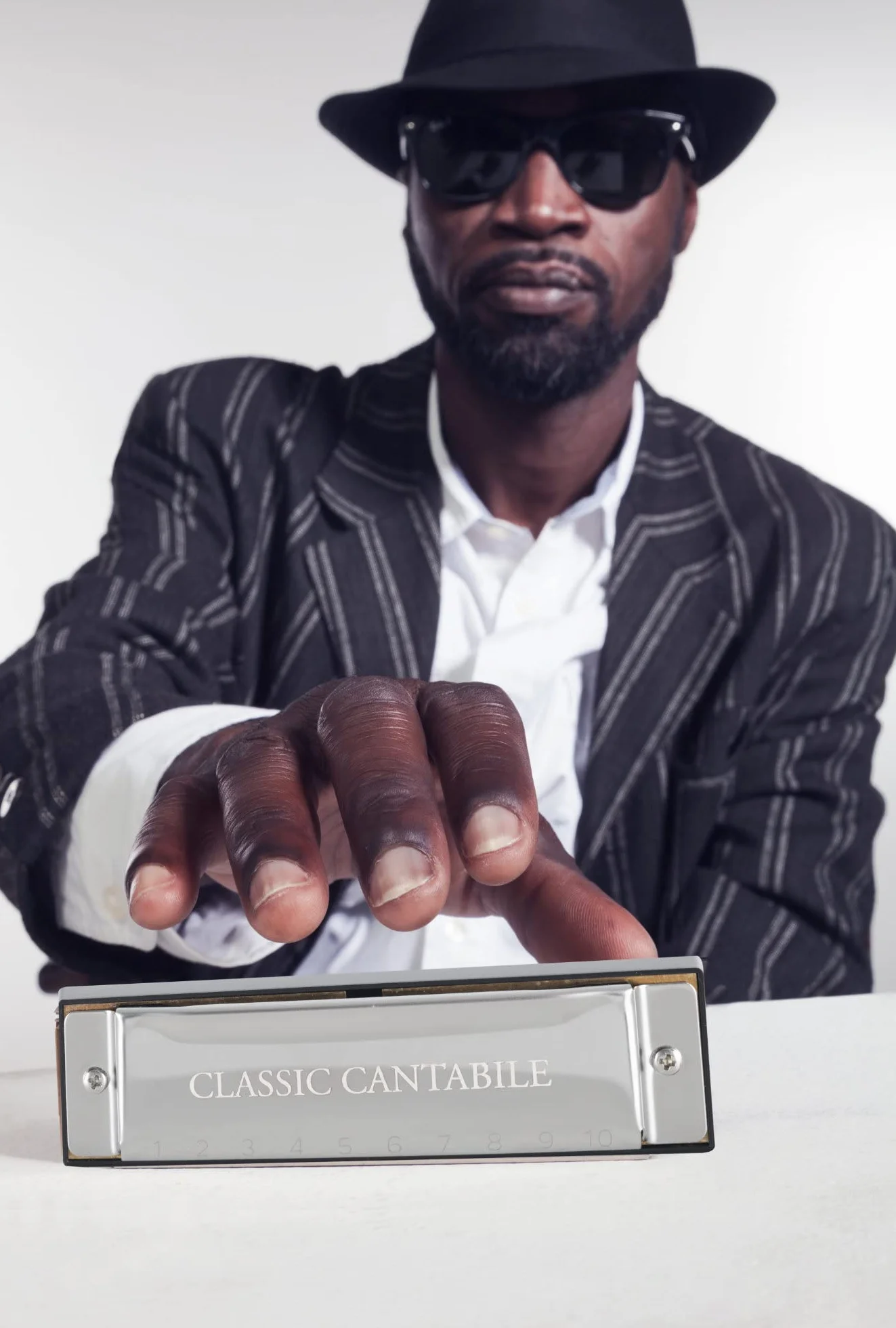 Classic Cantabile AHB-150 ECO Alabama Blues Harmonica C-Dur - harmonijka diatoniczna z 10 mosiężnymi strojami - idealna dla początkujących - chromowana obudowa ze stali nierdzewnej - w zestawie etui i