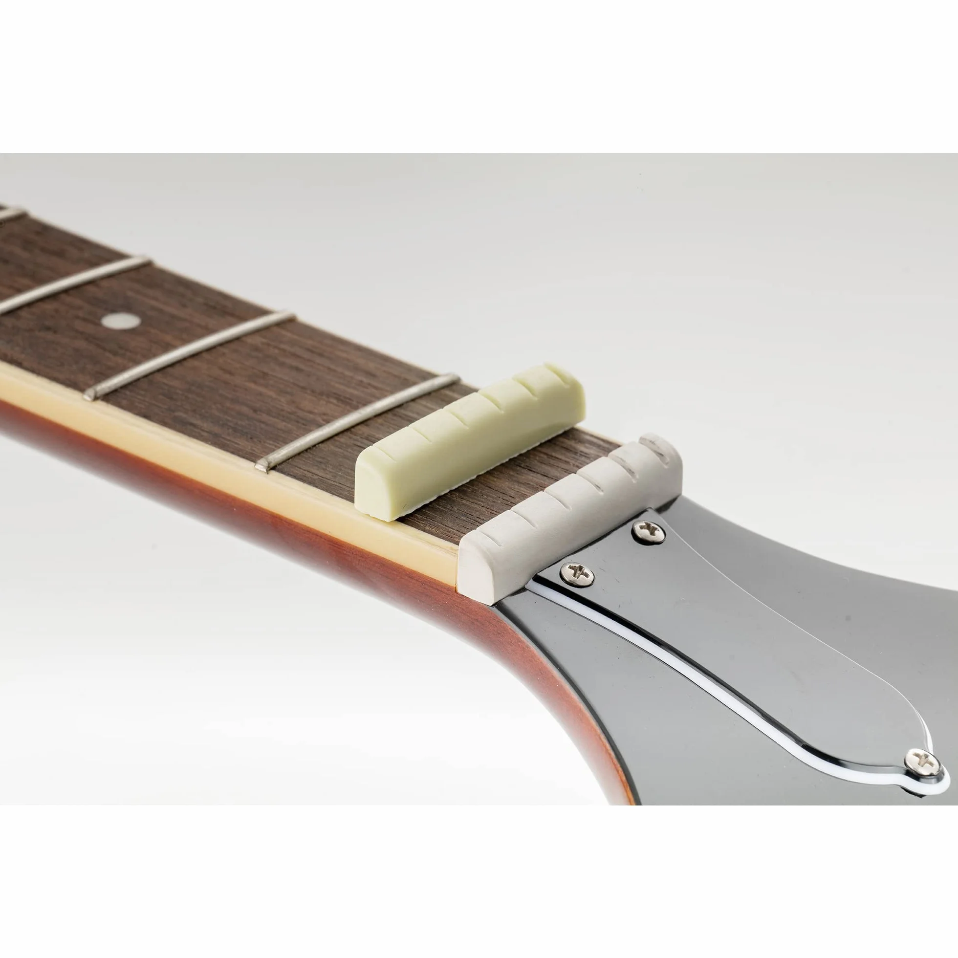 Musiclily Pro Plastik żywicy Mocznikowej 44mm Siodełko Gitarowe typu LP do Gitary Elektrycznej Les Paul, Kość Słoniowa(2 szt.)