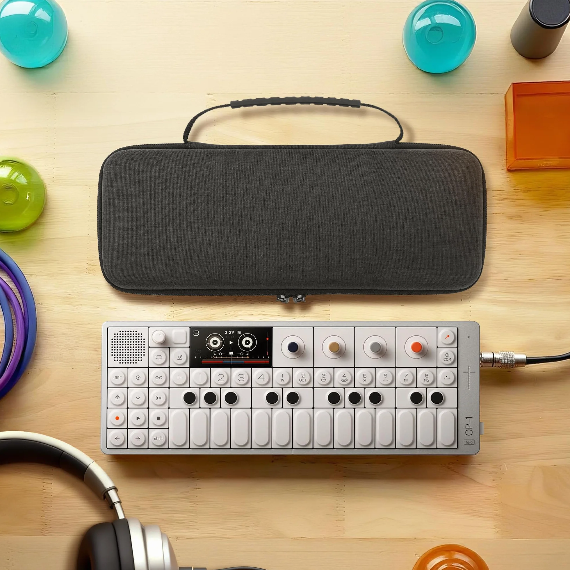 Geekria twarda walizka podróżna kompatybilna z Teenage Engineering OP-1 Field/OP-1/ OP-XY przenośnym syntezatorem, torba do przenoszenia audio samplera (ciemnoszary)