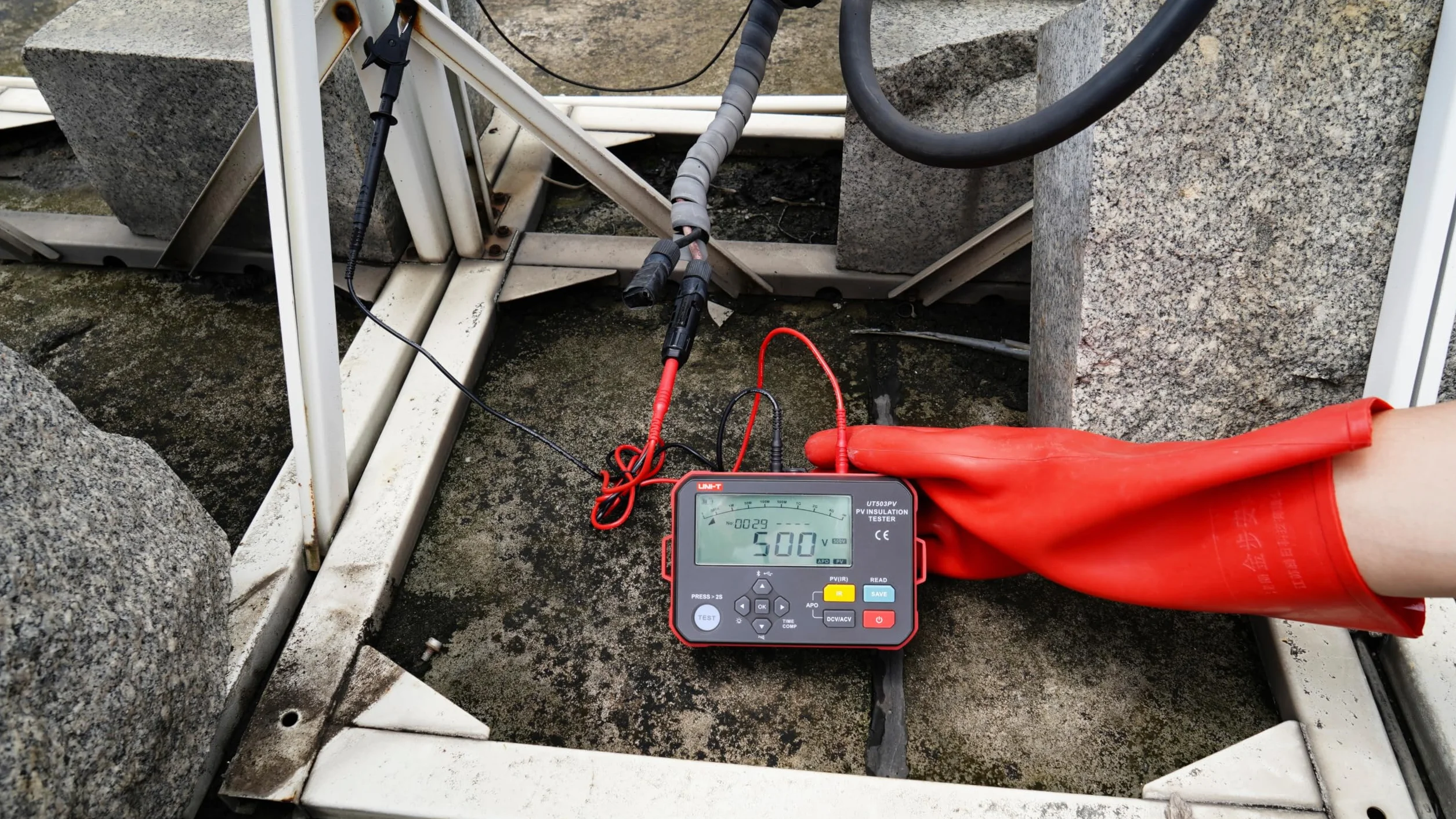 UNI-T Tester rezystancji izolacji PV UT503PV