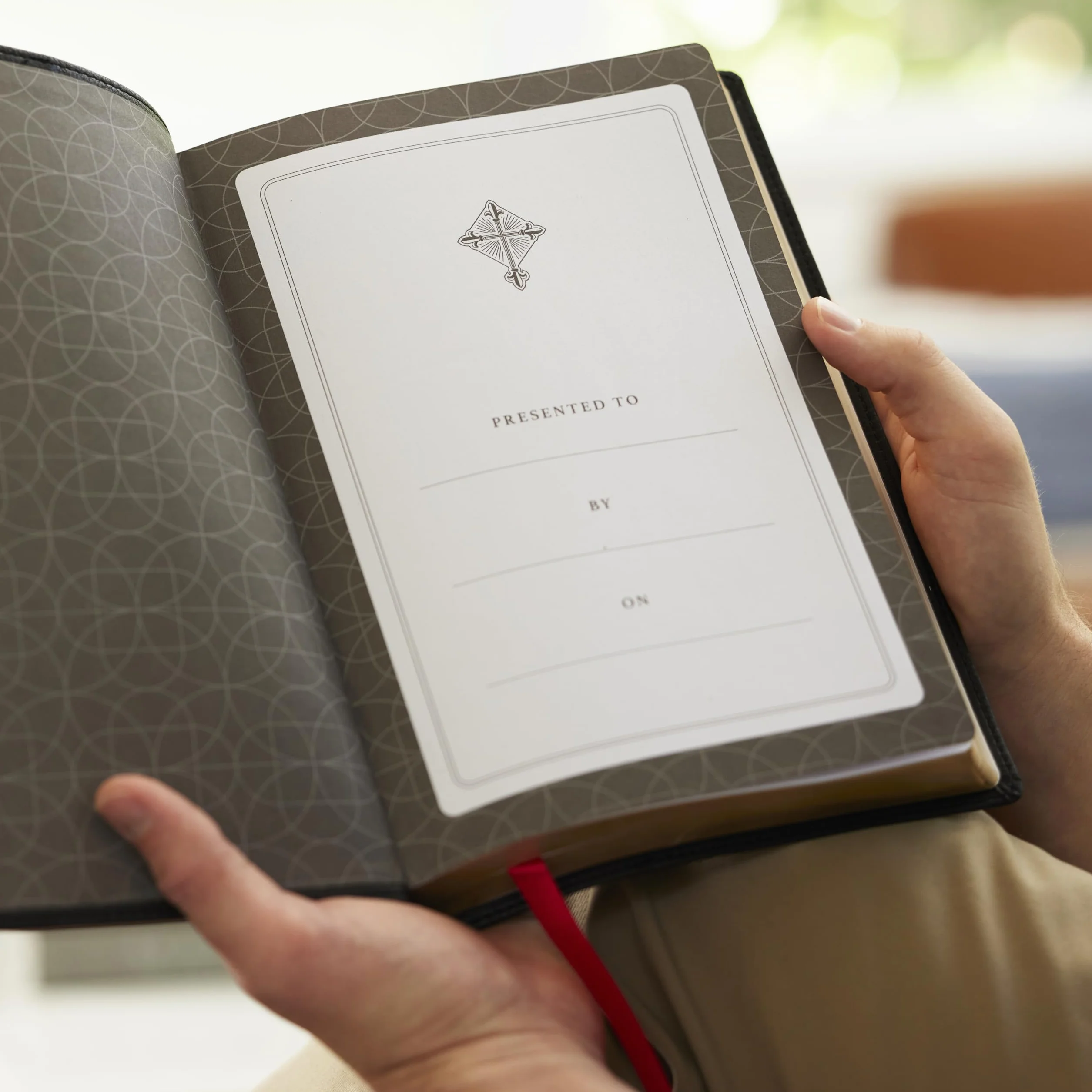 Rsv2ce, Thinline Large Print Catholic Bible, Crimson Leathersoft, Comfort Print: Revised Standard Version, Second Catholic Edition, Crimson, ... Bible, Comfort Print, Maps, 1 Ribbon Marker
