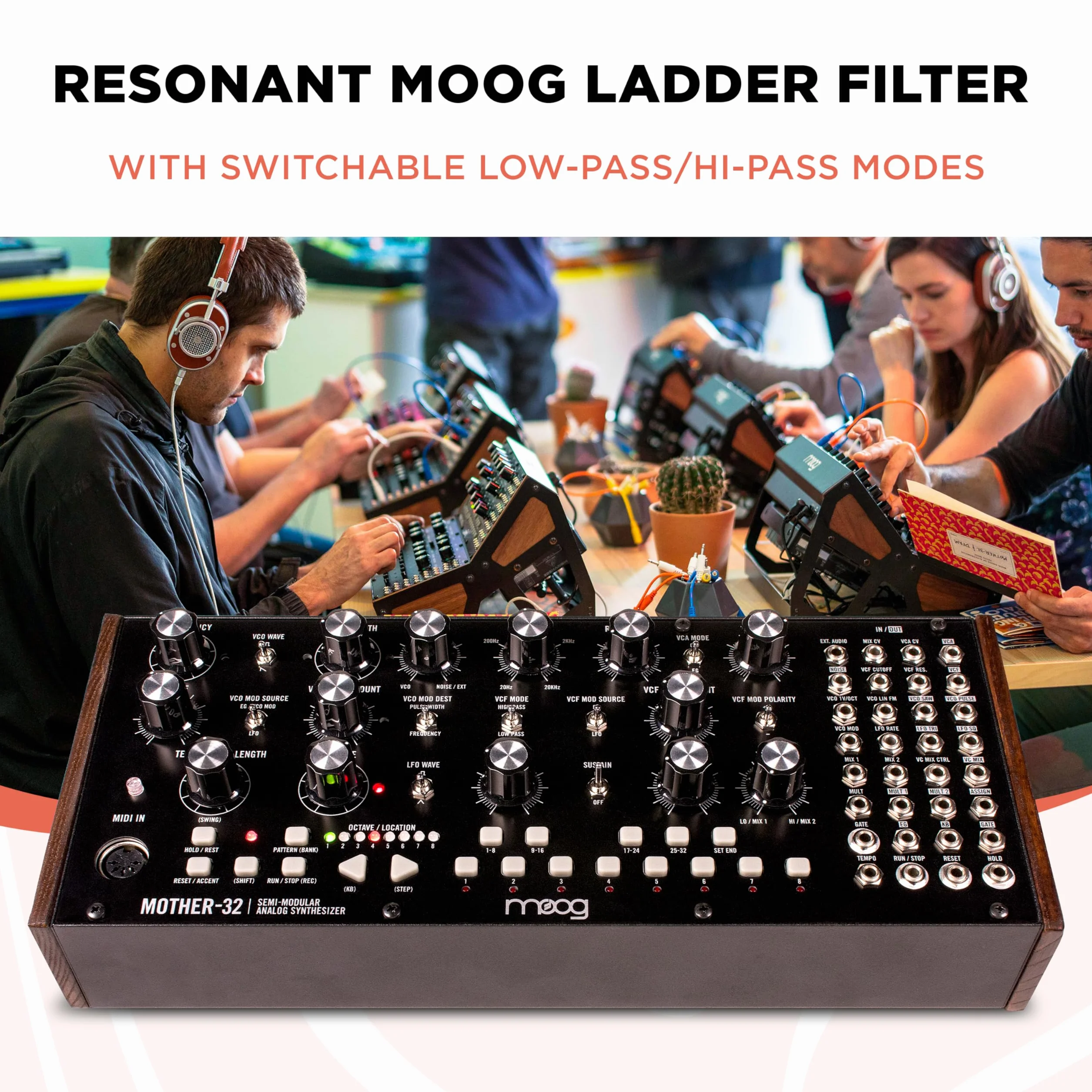 MOOG Mother-32 Eurorack Półmodularny Syntezator Analogowy z Sekwencerem, VC, Filtrem Drabinkowym, Wejściem MIDI, Rozszerzonym Patchbayem i Gniazdem CV