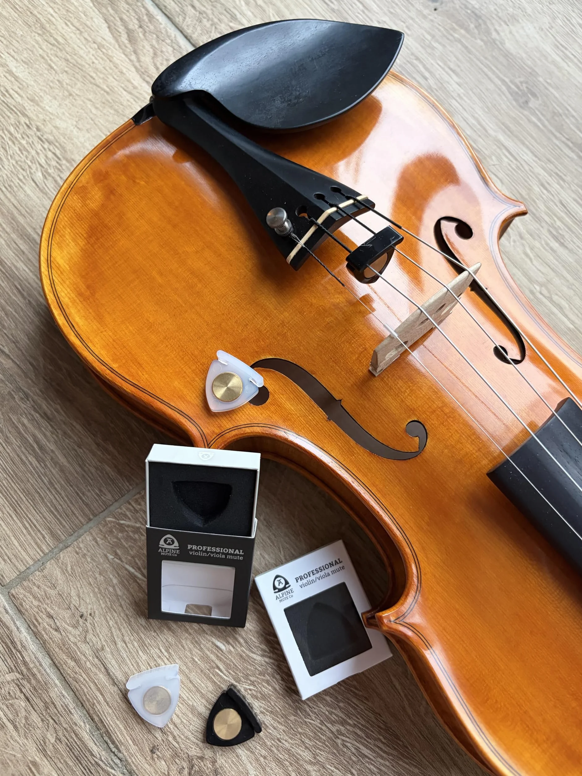 Alpine Mute Co profesjonalny model biały