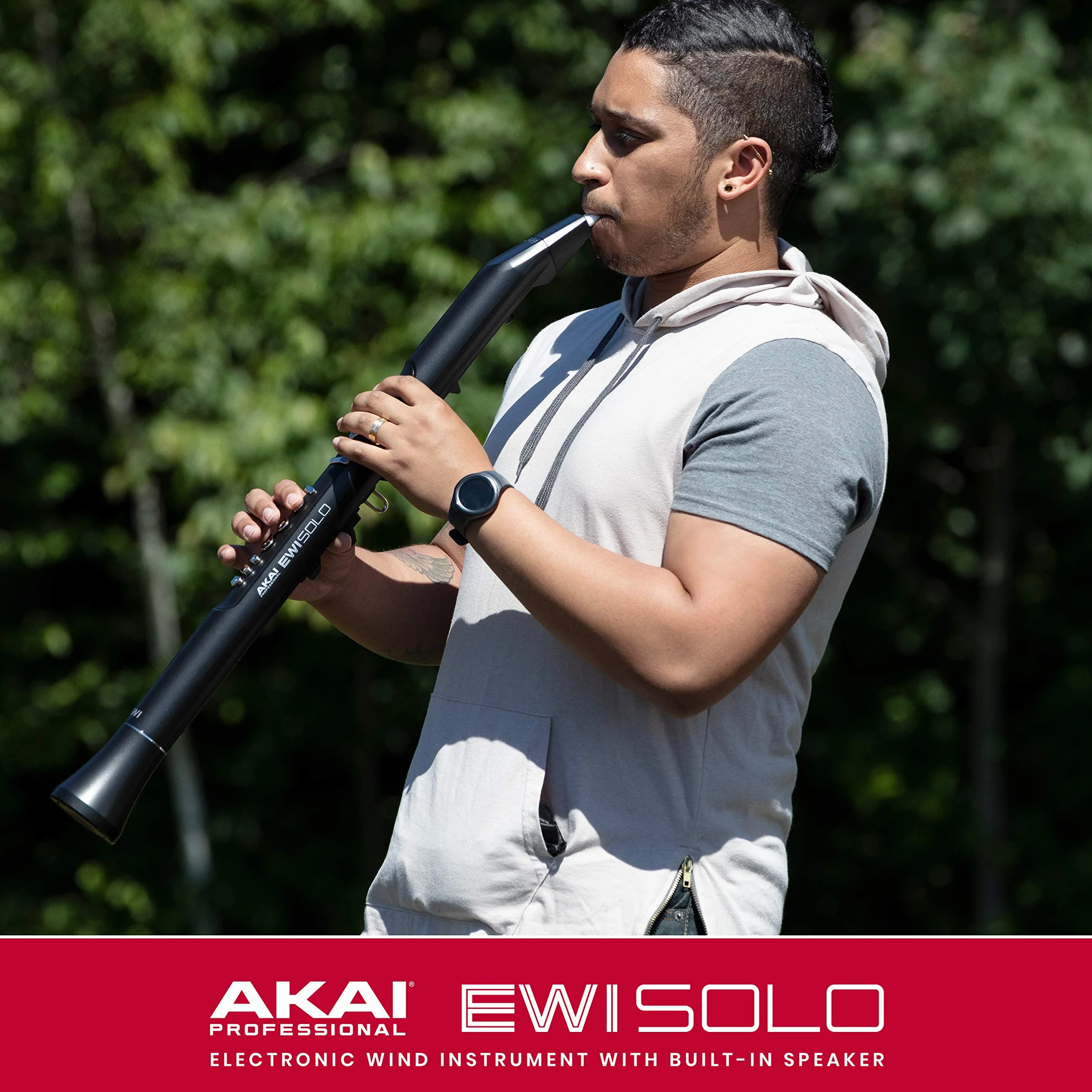Akai Professional EWI Solo - Elektroniczny Instrument Dęty z Wbudowanym Głośnikiem, Akumulatorem, 200 Brzmieniami i Łącznością USB MIDI