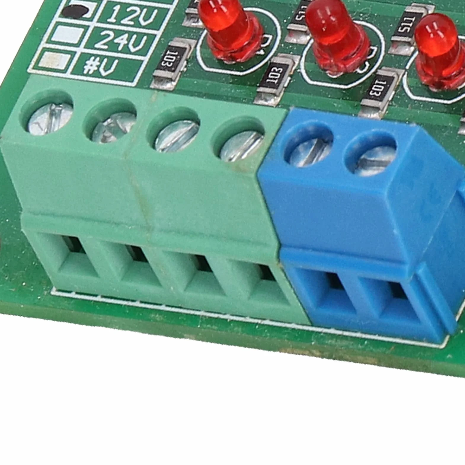 4-kanałowy Izolator Transoptorowy Moduł Konwertera Sygnału PLC PNP NPN na PNP 24V do 5V