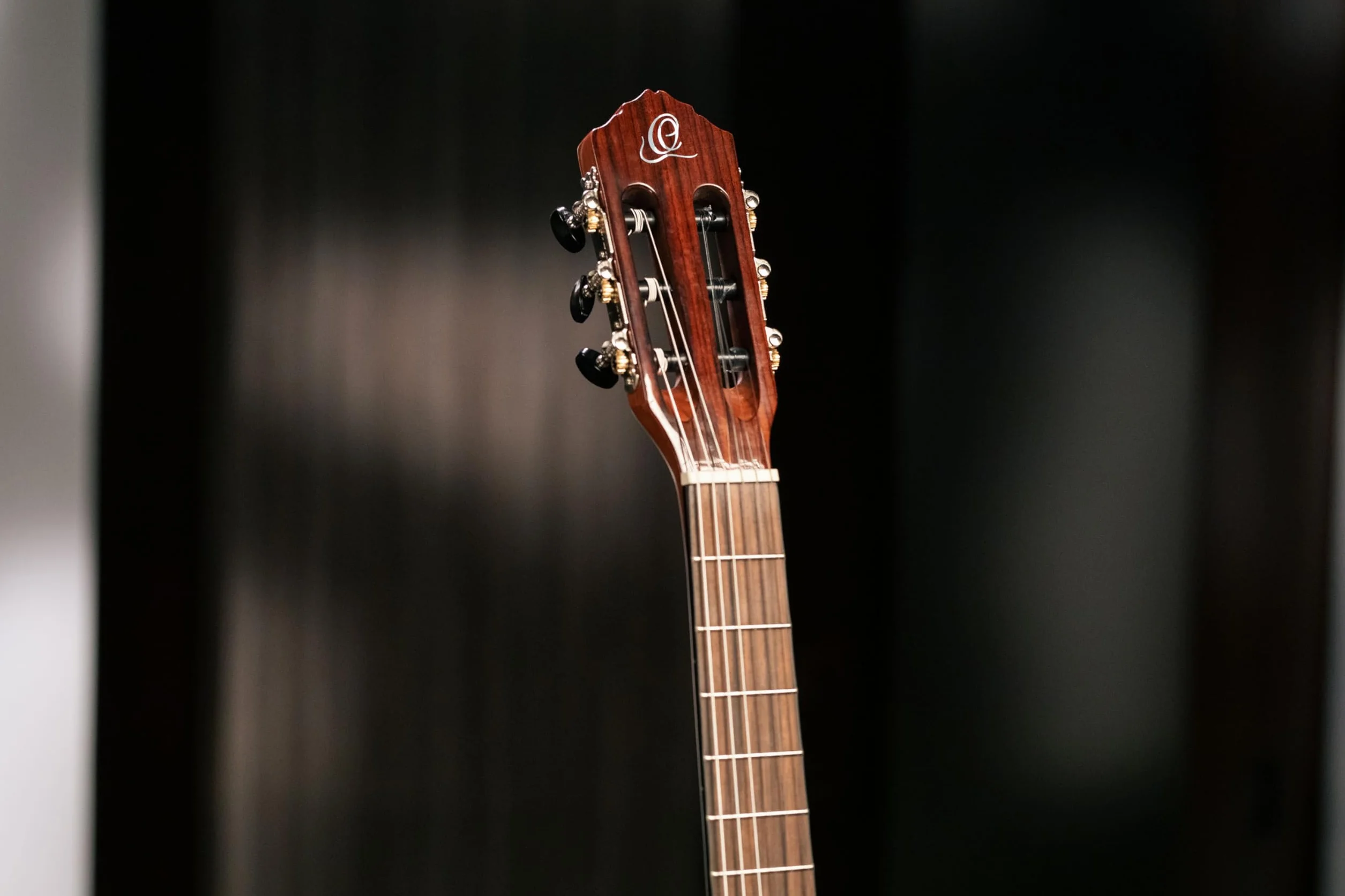 Ortega Guitars 3/4 Classical Guitar – Seria Student – Świerk/Katalpa, Wykończenie Naturalne, Połysk (RST5-3/4)