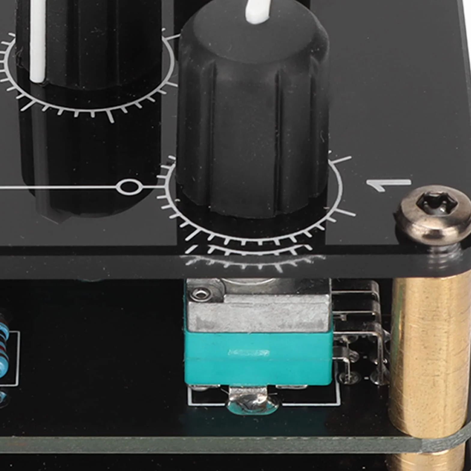 4-kanałowy Pasywny Mikser, Niskoszumowy Mini Przenośny Stereofoniczny 4-kanałowy Mikser Audio Pasywne Nagrywanie na Konsolę na żywo w Studio do Miksowania Instrumentów Odtwarzacze CD Odtwarzacze Taśm