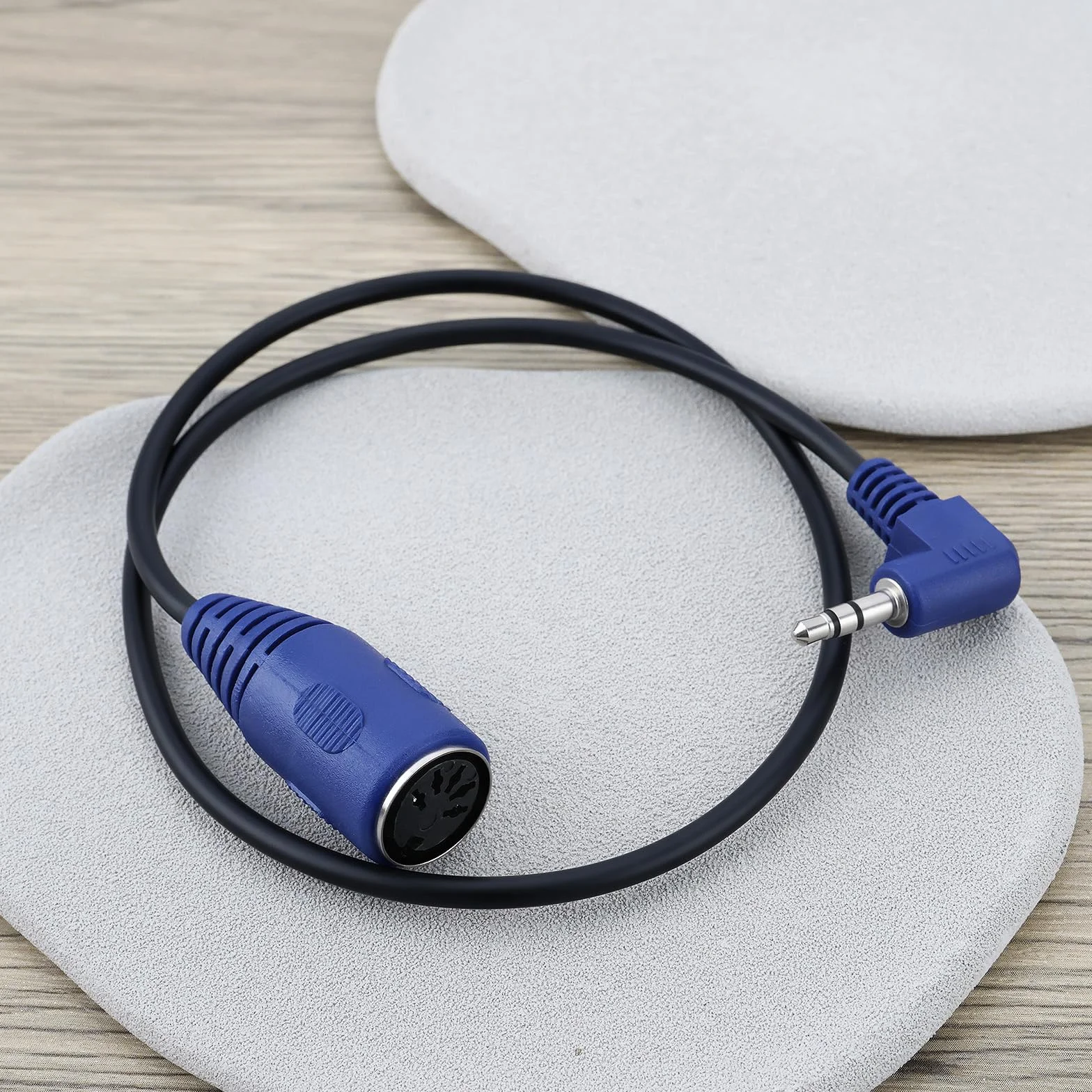 5-pinowy kabel MIDI żeński do TRS 3,5 mm męski kabel kompatybilny z Akai MPC Studio MPC Touch MPX8 SQ-1, 90° TRS