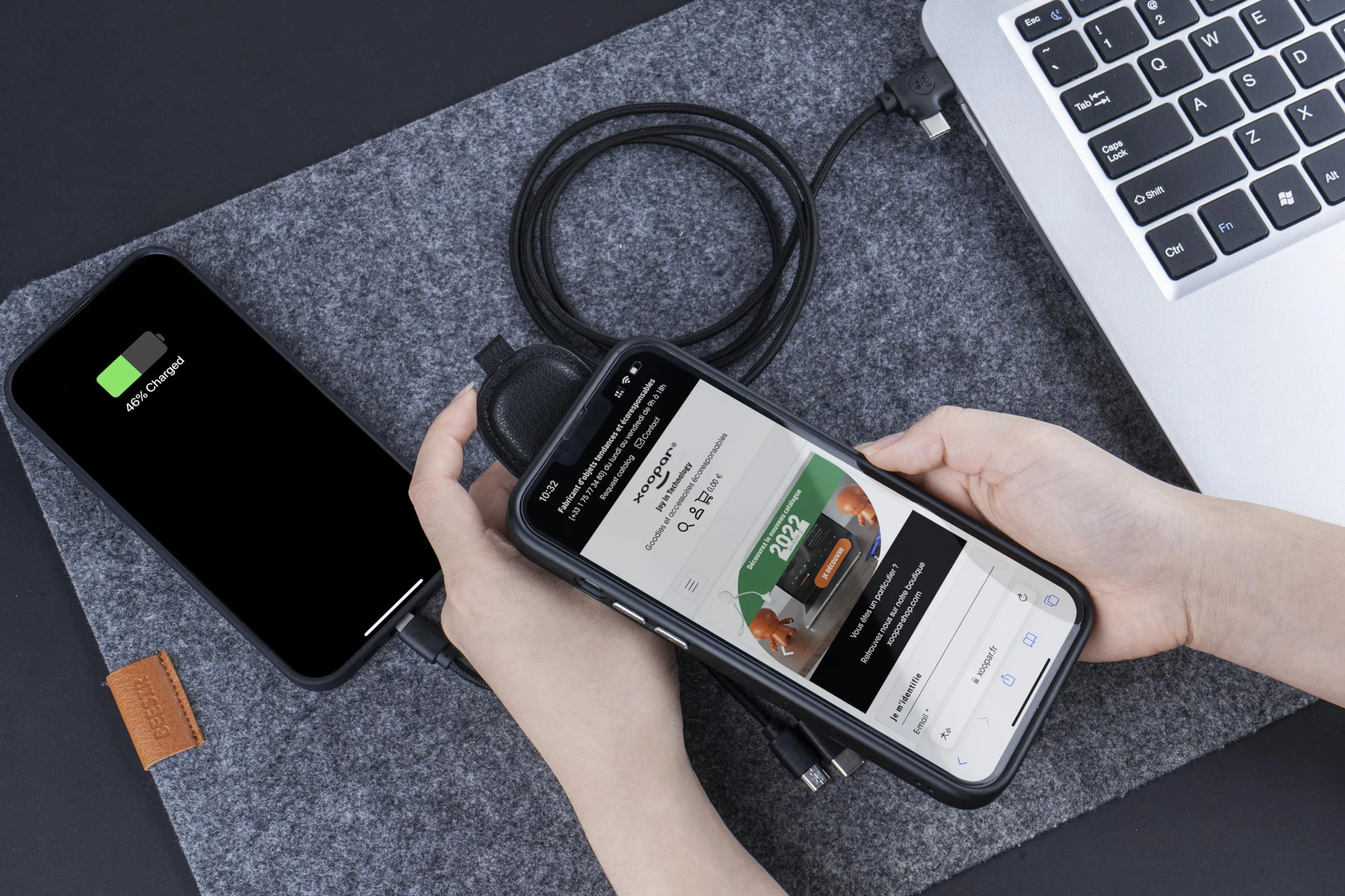 Xoopar Kabel Multi USB 4 w 1 USB-C, USB, Lightning, Micro USB - Iné Smart Long 1m - Skórzana funkcja NFC z recyklingu do ładowania smartfonów iPhone, Samsung, Huawei, Xiaomi, LG, czarny