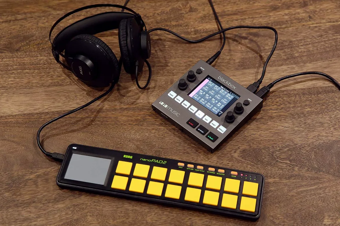 1010music Blackbox Compact Sampling Studio