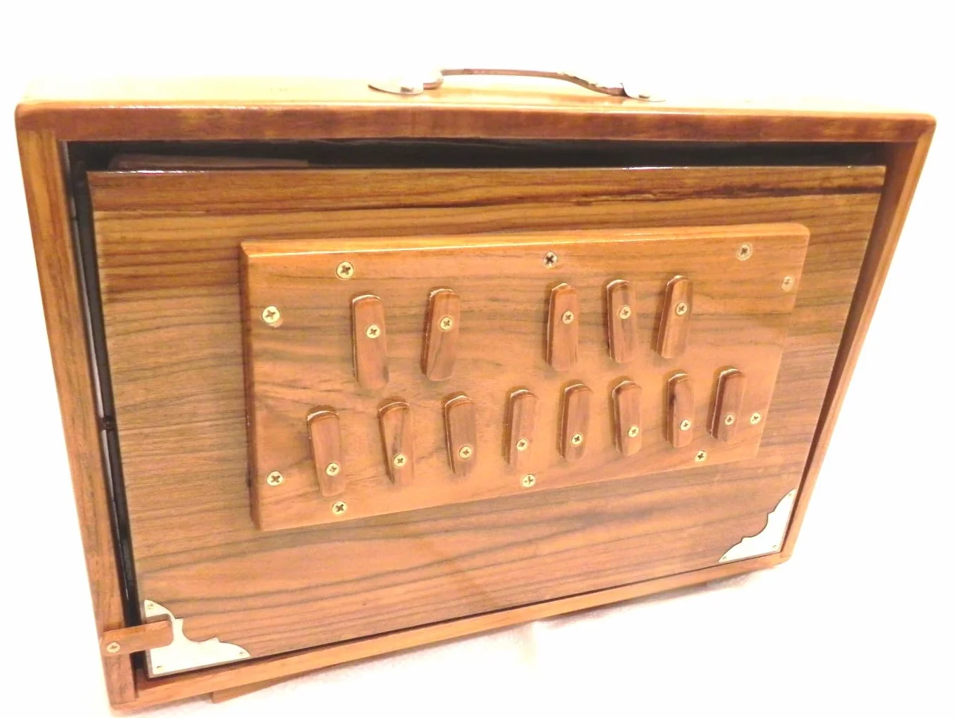 Shruti Box, drewno sosnowe, średni C, mosiądz, 38,1 x 25,4 x 7,62 cm, torba, C-to-C, tuned 440, instrument Surpeti do jogi, kirtan, wokalu