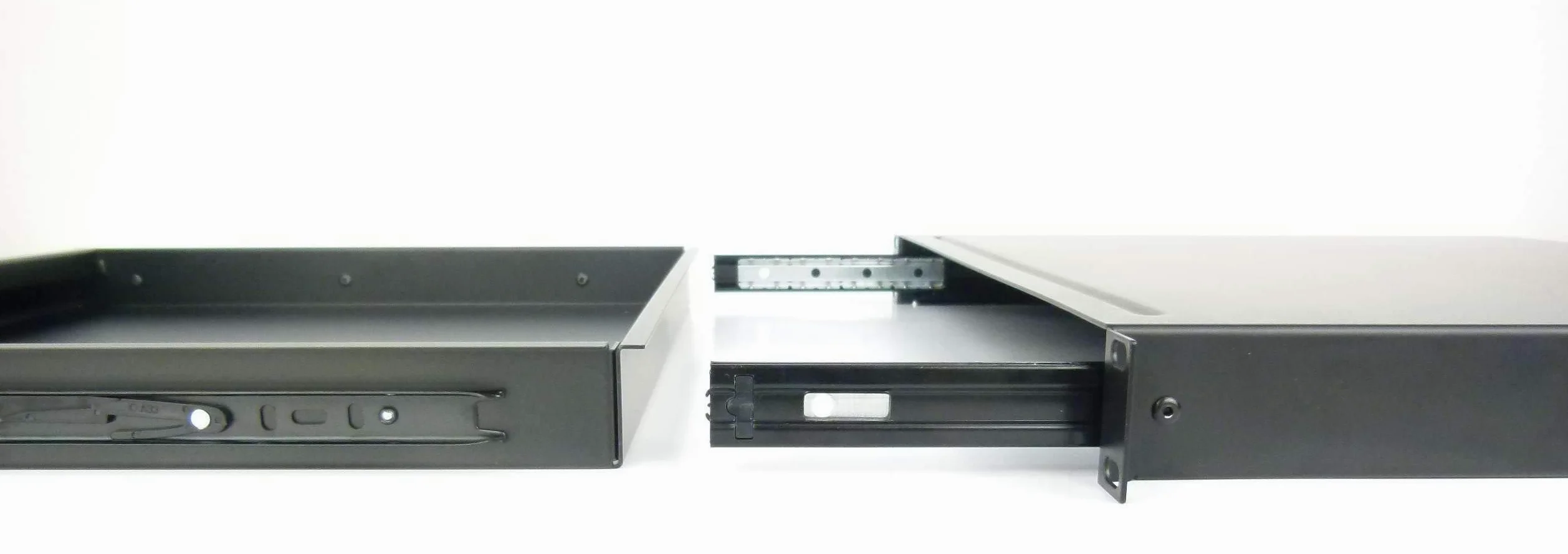 Adam Hall 1 HE ERGO 19" aluminiowa szuflada rack 874E01A (1 x 1 HE ERGO ALU)