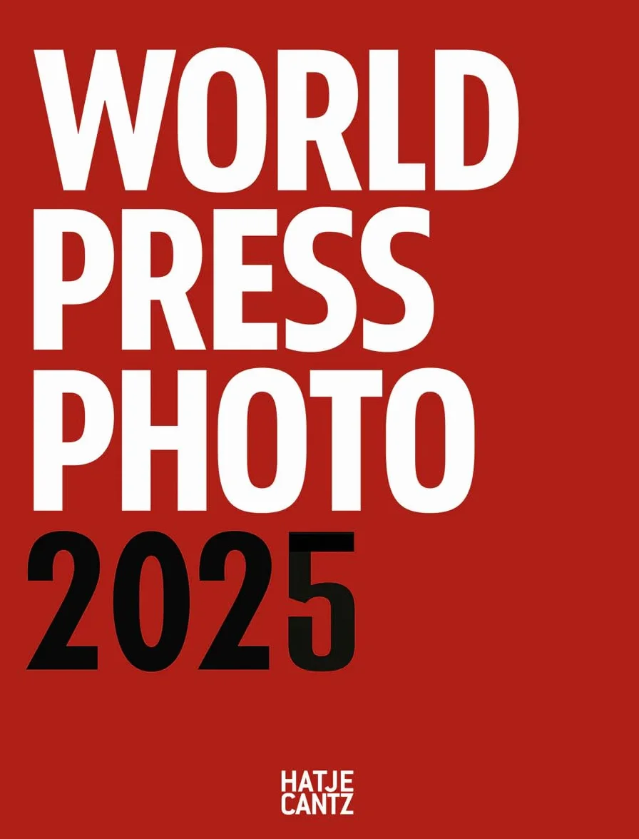 World Press Photo Yearbook 2025: English Edition