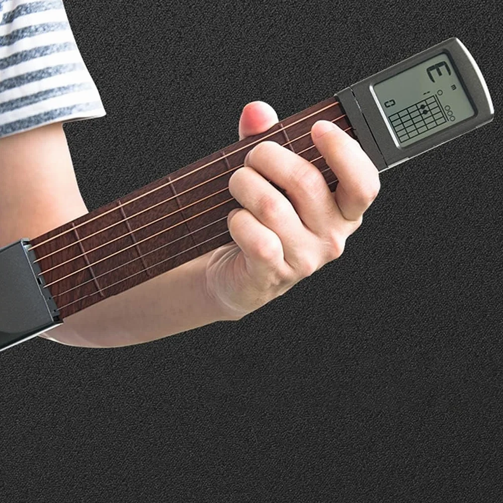 Przenośne kieszonkowe narzędzia do nauki gry na gitarze, elektroniczne akcesoria do akordów gitarowych, z funkcją metronomu, kompaktowe narzędzie pomocnicze, idealne dla muzyków i początkują(3 PCS)