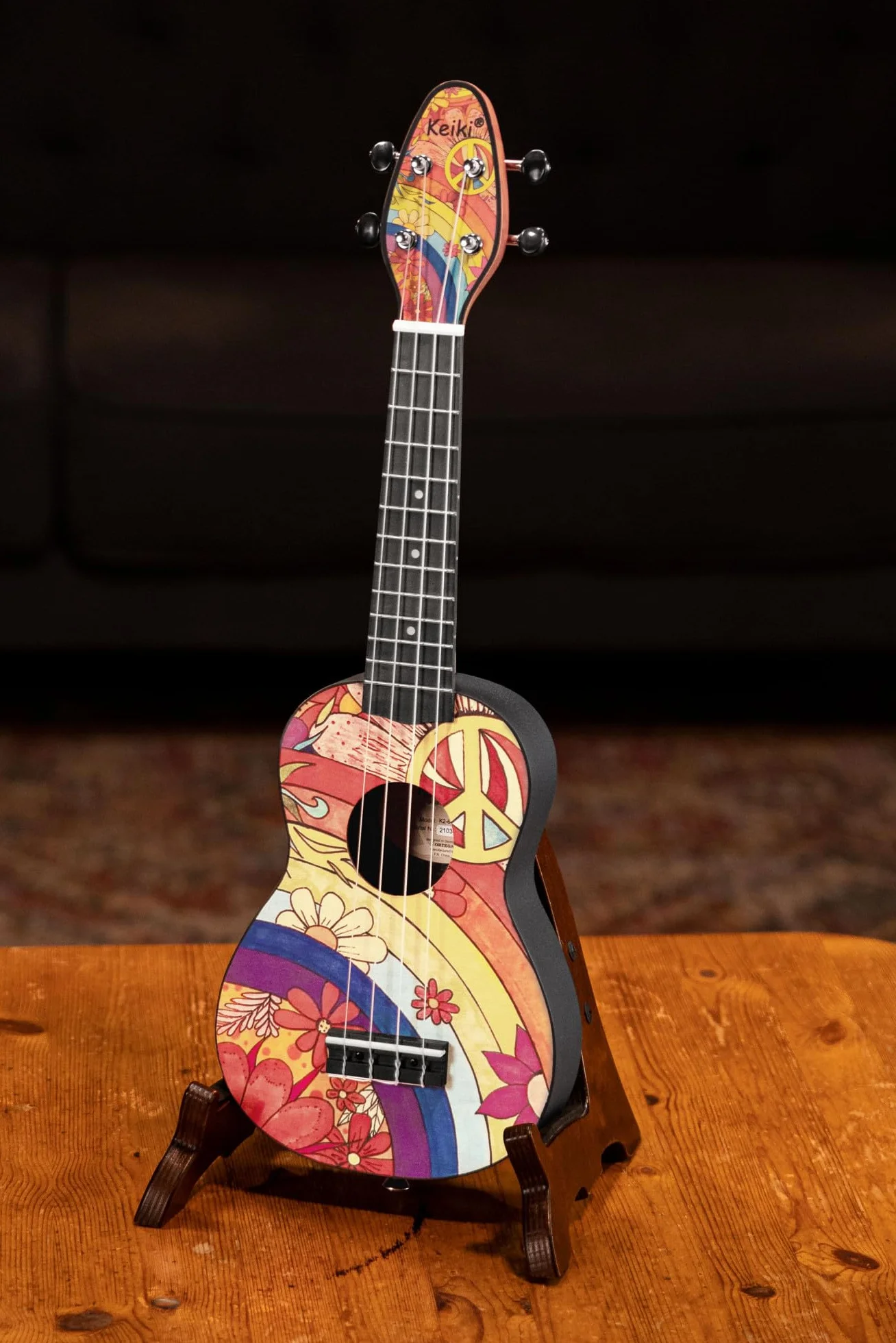 Ortega Guitars Leworęczne Ukulele Sopranowe – Akustyczne – Seria Keiki K2 – w Zestawie z Akcesoriami – Agathis/ABS, Motyw Peace '68 (K2-68-L)