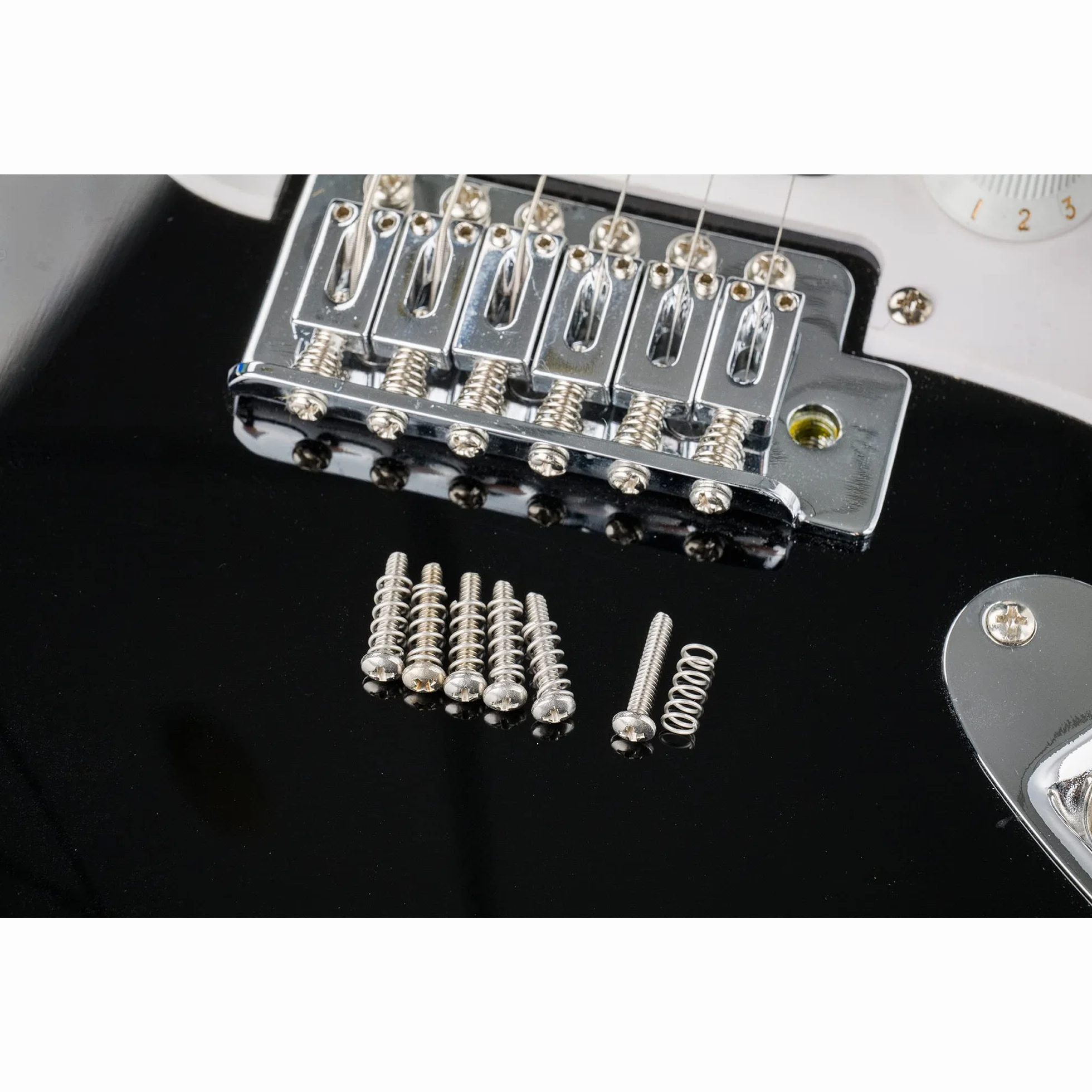 Musiclily Pro #4-40X5/8" Stal Nierdzewna Siodełko Intonacja Śruby i Sprężyny do Mostka Tremolo Gitary Elektrycznej Fender Strat Style (6 szt.)