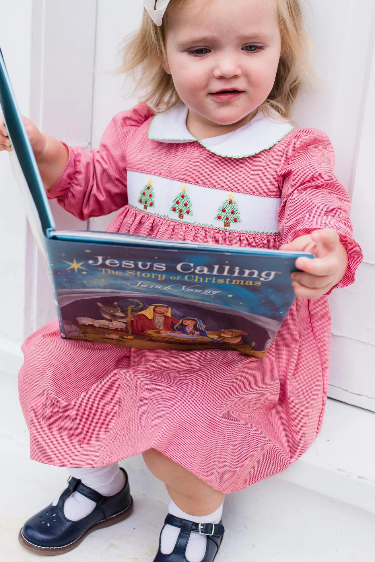 Jesus Calling: The Story of Christmas (Picture Book): God's Plan for the Nativity from Creation to Christ