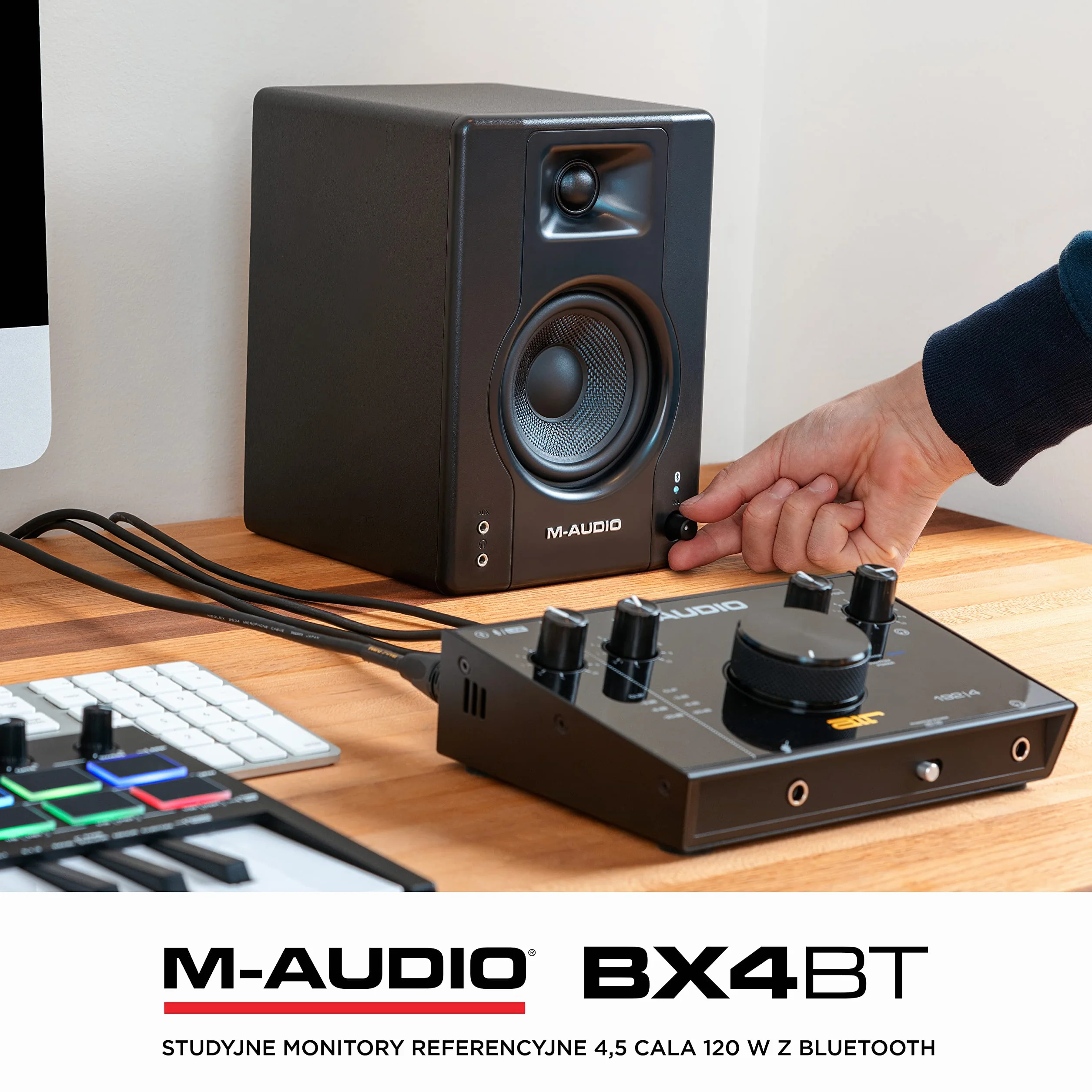 M-AUDIO BX4 BT Para 4.5" Komputerowe monitory studyjne 4.5″ do produkcji muzyki, grania, streamowania, podcastów i DJ-owania