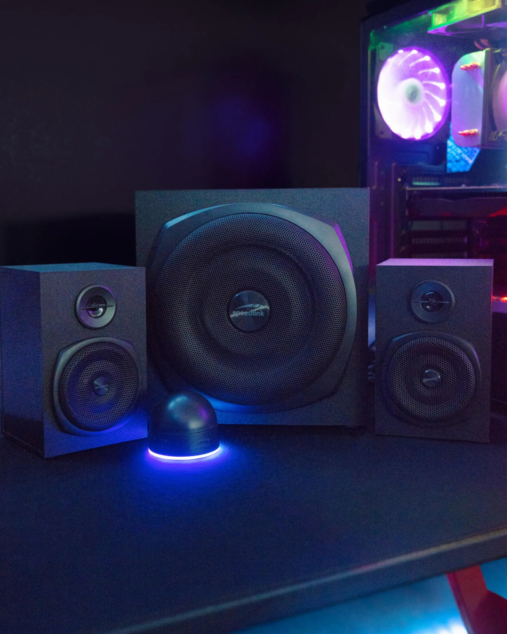 Speedlink GRAVITY LT głośniki komputerowe 2.1 z Bluetooth - z drewnianym subwooferem, aktywny system głośników 80 W, gniazdo AUX 3,5 mm, pilot biurkowy RGB, czarny