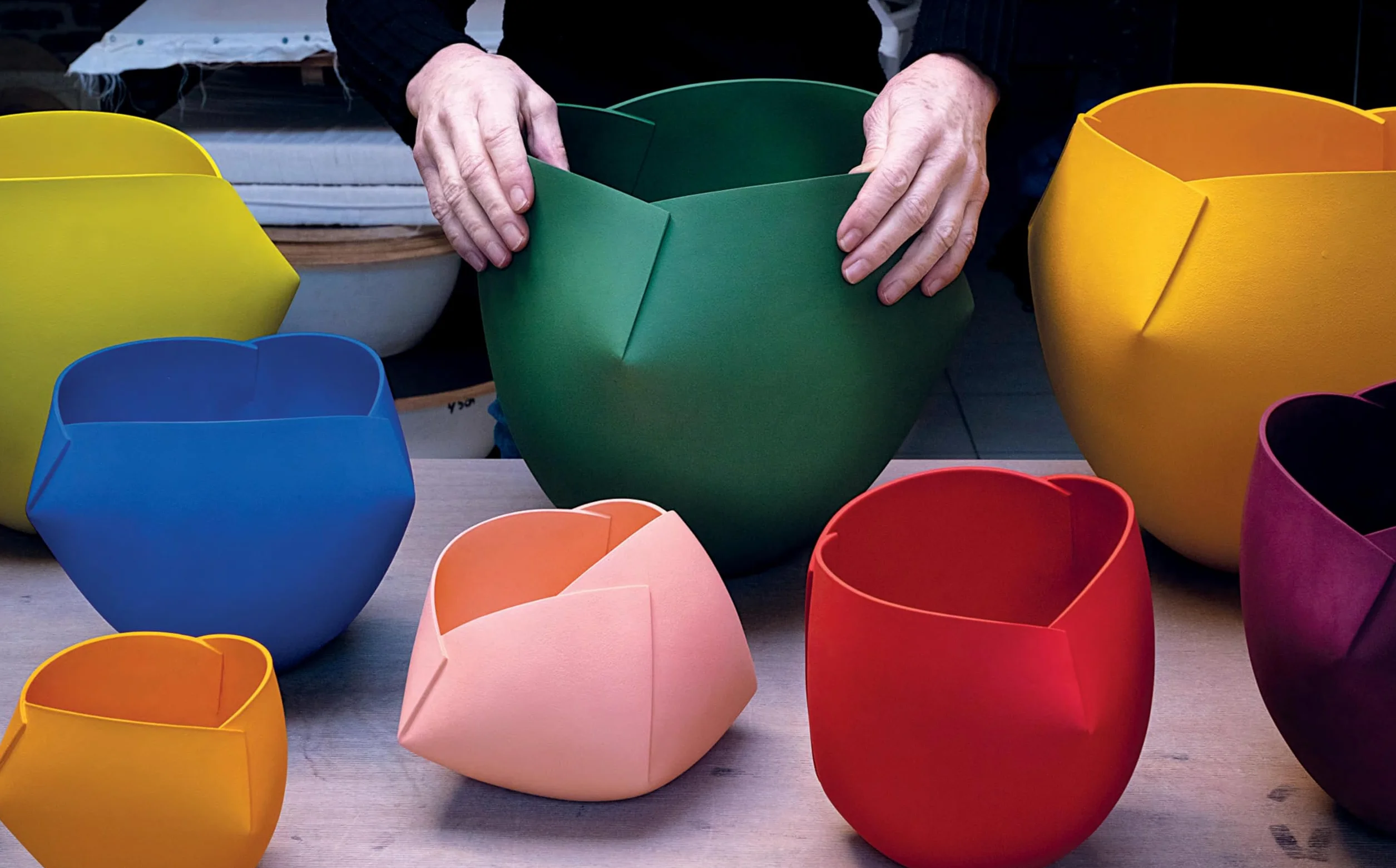 Ceramic Artists on Creative Processes /anglais: (How Ideas Are Born)