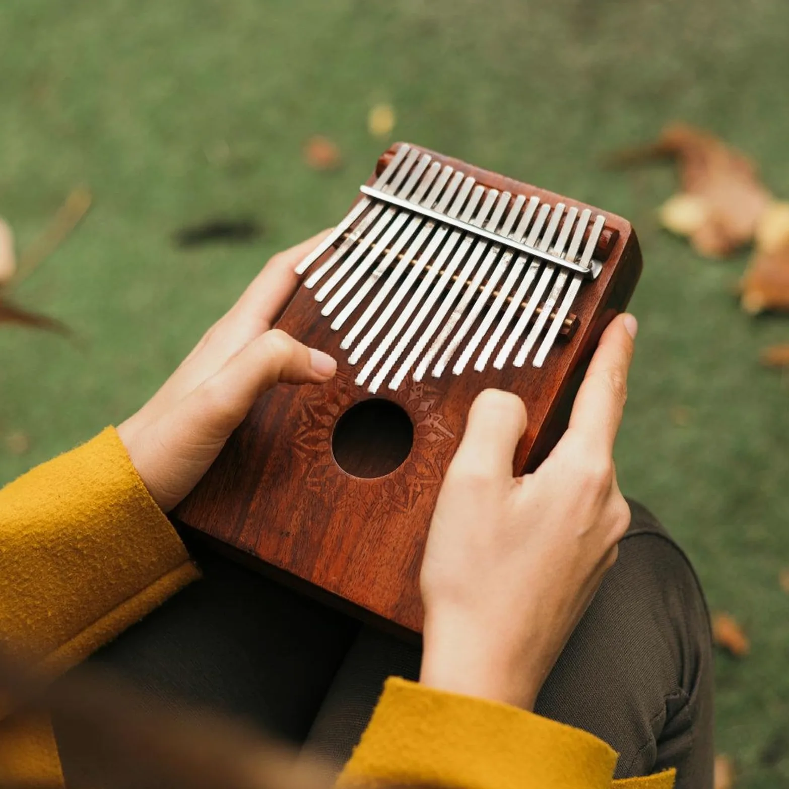 Kalimba pianino na kciuk, 17 kluczy: profesjonalny instrument kalimba z pakietem do nauki, instrumentem do nauki i instrumentem muzycznym, dla dzieci, dorosłych i miłośników muzyki