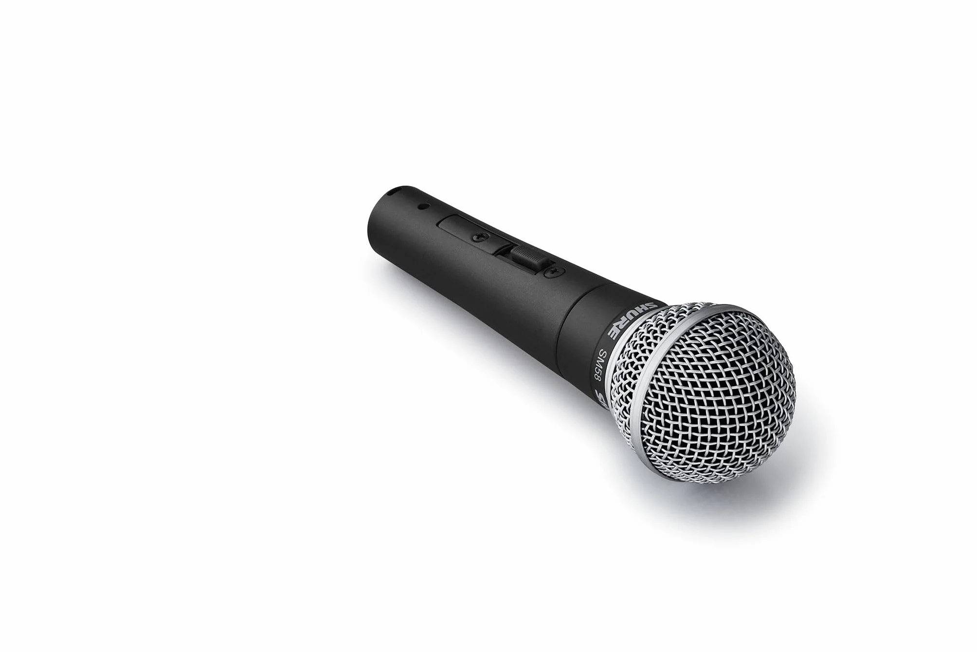 Shure SM58SE Dynamiczny mikrofon wokalny z przełącznikiem ON/OFF, wbudowany filtr pop, klips A25D, torba, złącze XLR