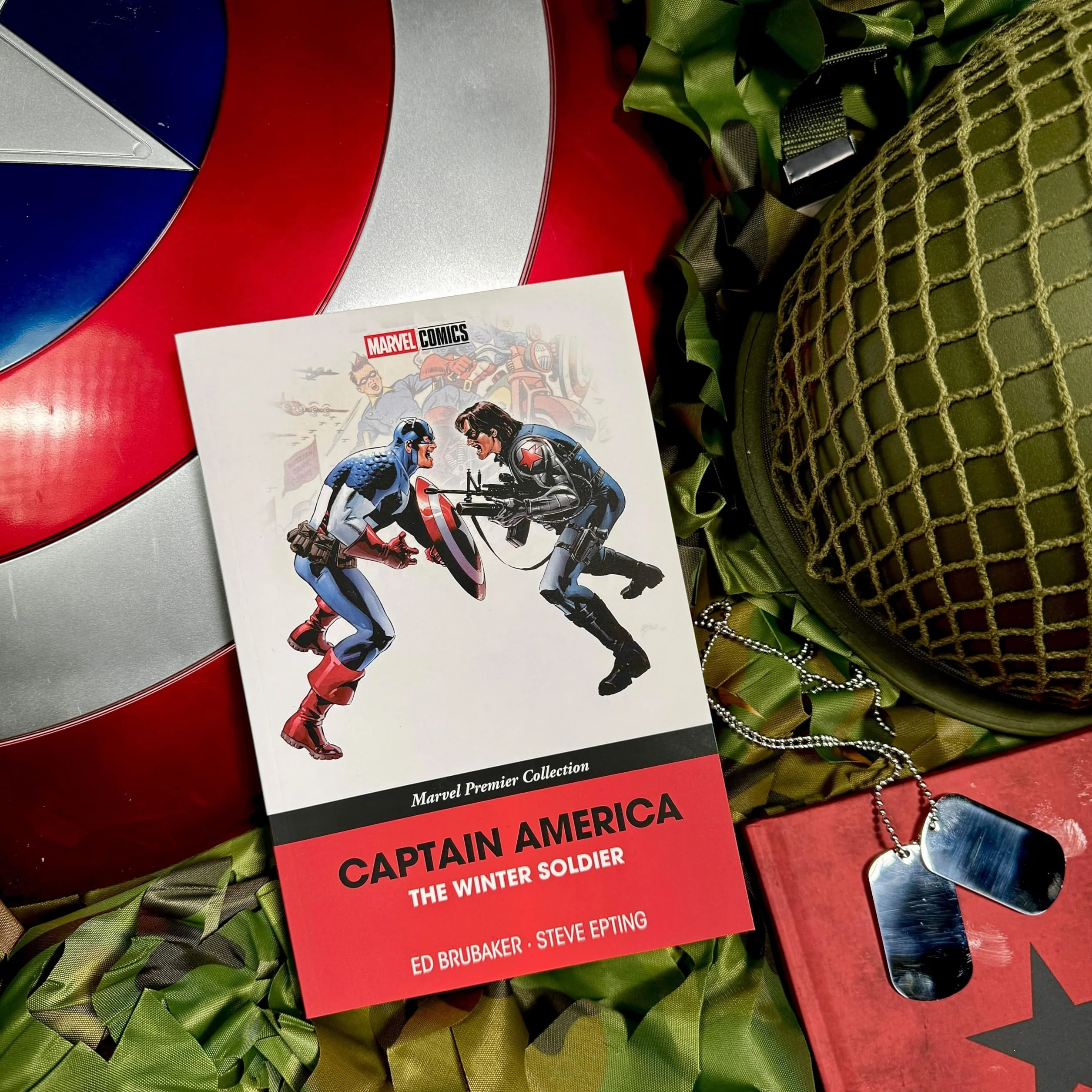 Captain America: The Winter Soldier [Marvel Premier Collection]: 1