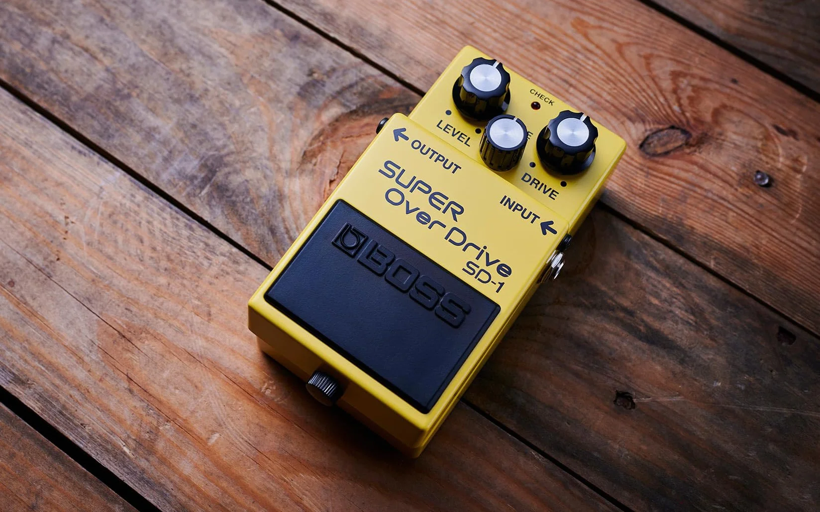 Efektu Gitarowy BOSS SD-1 SUPER OverDrive | Definiujący Gatunek Dźwięk Overdrive | Od Łagodnych do Umiarkowanych Brzmień Drive | Idealny do Użytku Wzmacniaczami typu Clean | 5-letnia Gwarancja