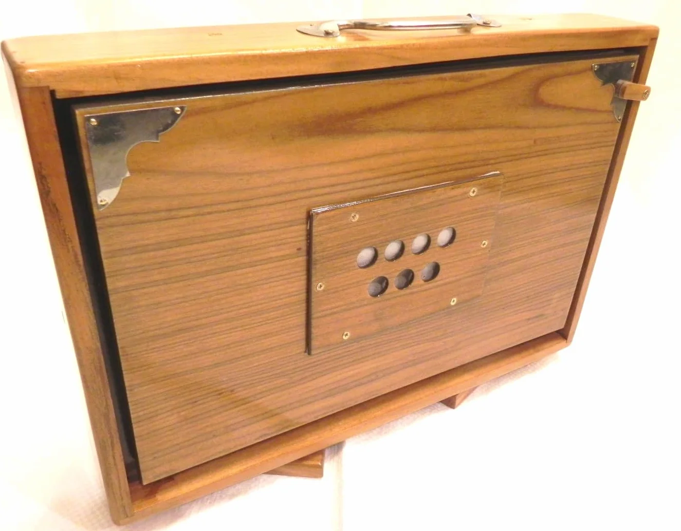 Shruti Box, drewno sosnowe, średni C, mosiądz, 38,1 x 25,4 x 7,62 cm, torba, C-to-C, tuned 440, instrument Surpeti do jogi, kirtan, wokalu