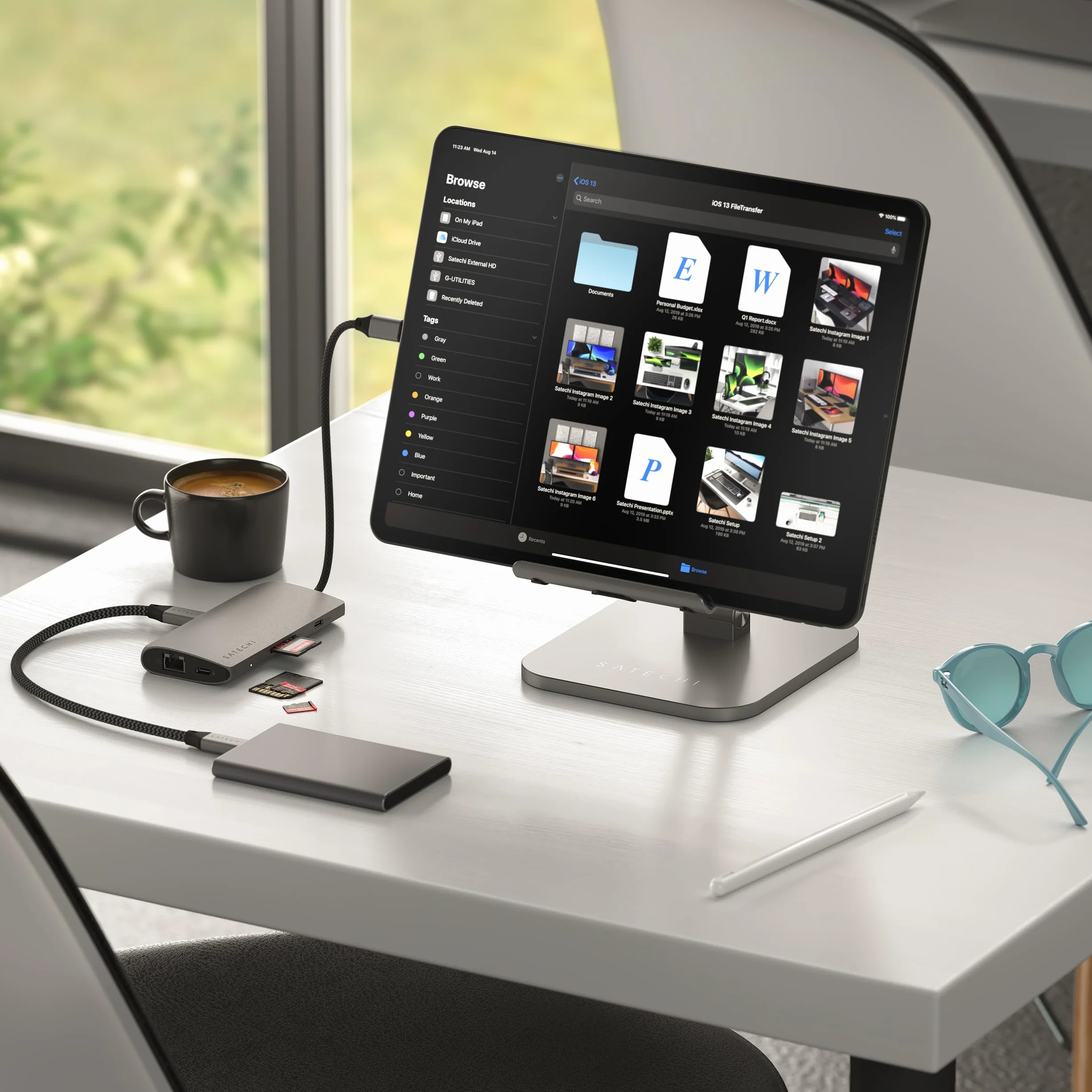 SATECHI Hub USB-C 8 w 1 z Ethernetem, HDMI 8K@30Hz, ładowaniem PD 85 W, 4 portami USB-C 10 Gb/s, transferem danych i czytnikiem kart SD UHS-II do MacBooków Air/Pro/Neo, komputerów PC i innych