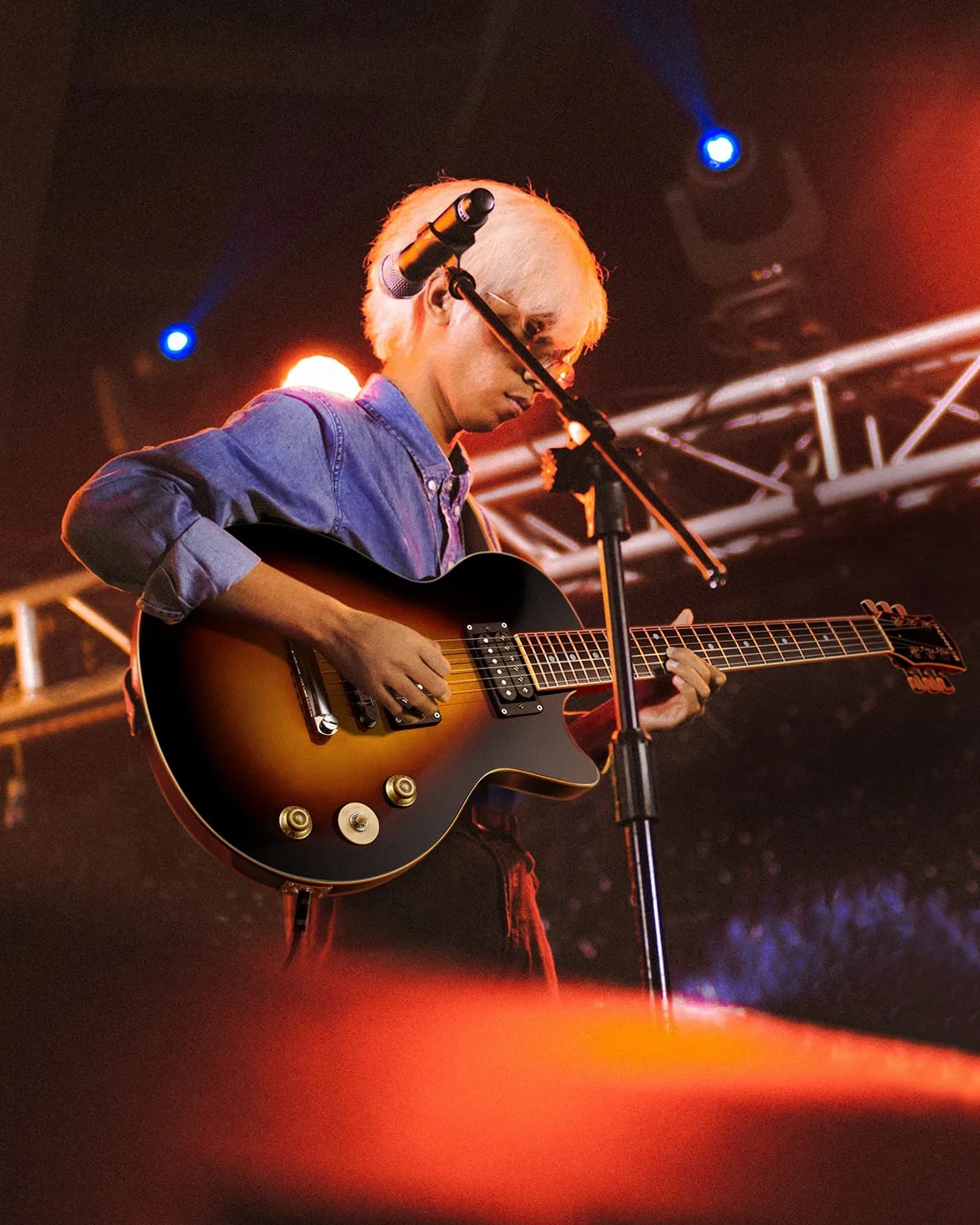 Donner Gitara elektryczna zestaw gitary elektrycznej w stylu LP 39 cali pełny rozmiar z torbą, paskiem, kablem (Sunburst)